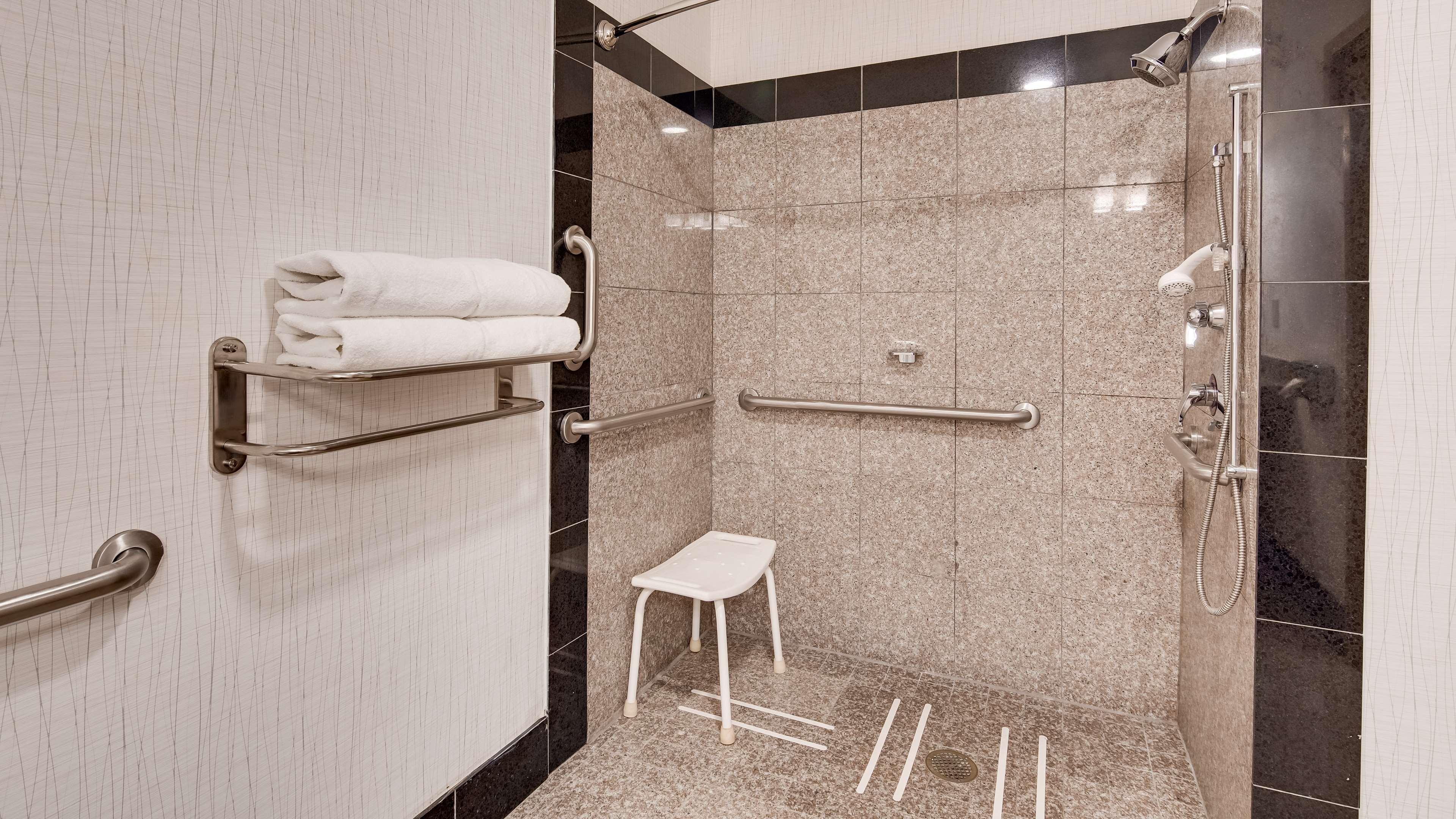 Western Belle Meade & 2* Nashville