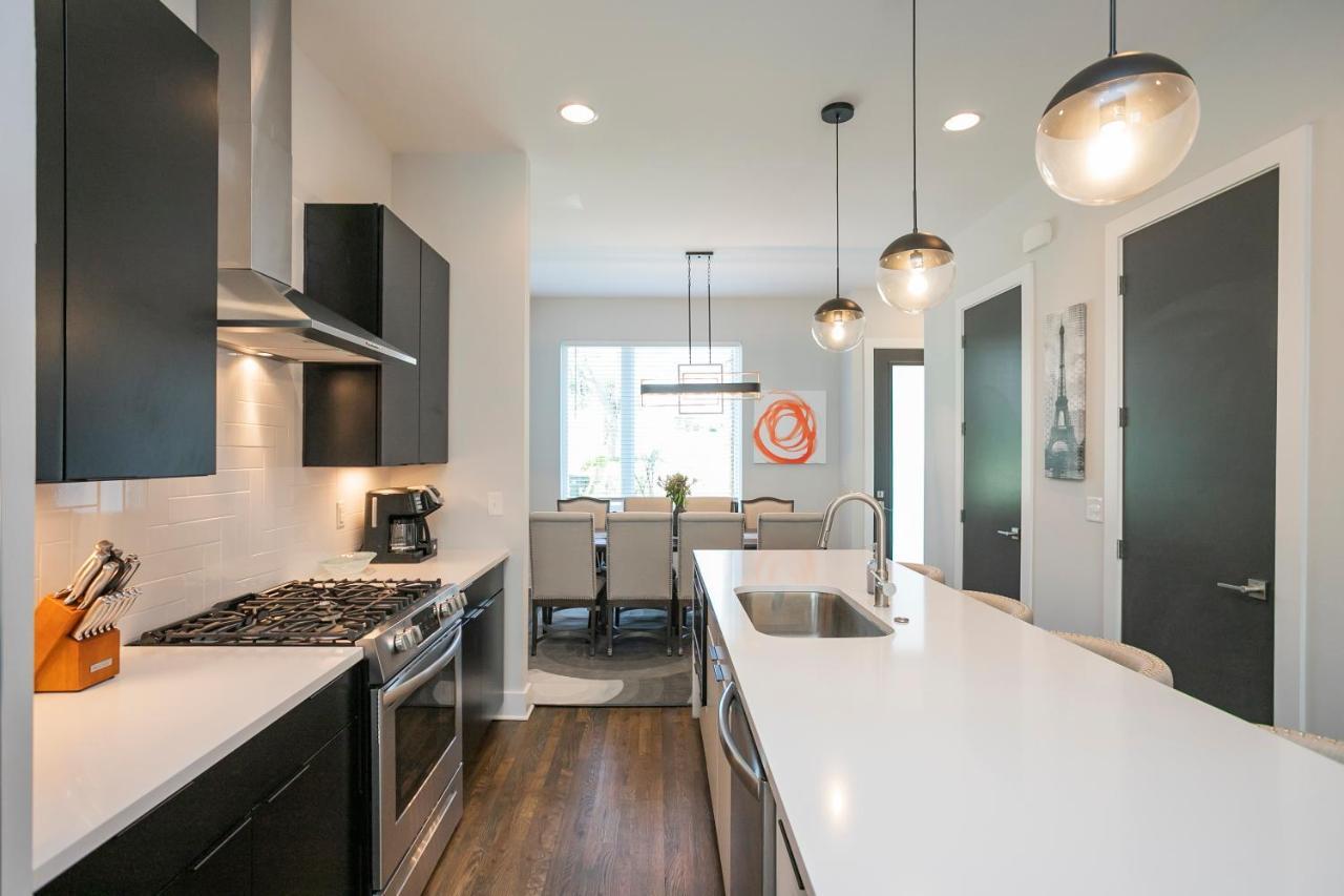 Holiday home Luxury Townhome Skyline Views Mins To Dt *