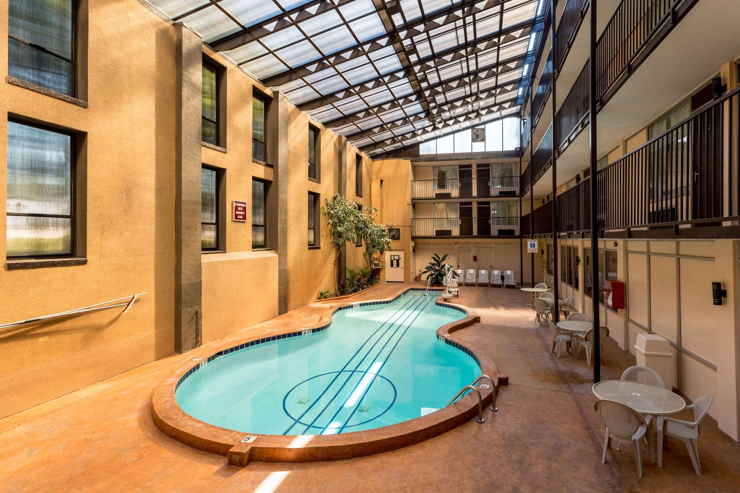 Hotel Comfort & Downtown - Stadium Nashville