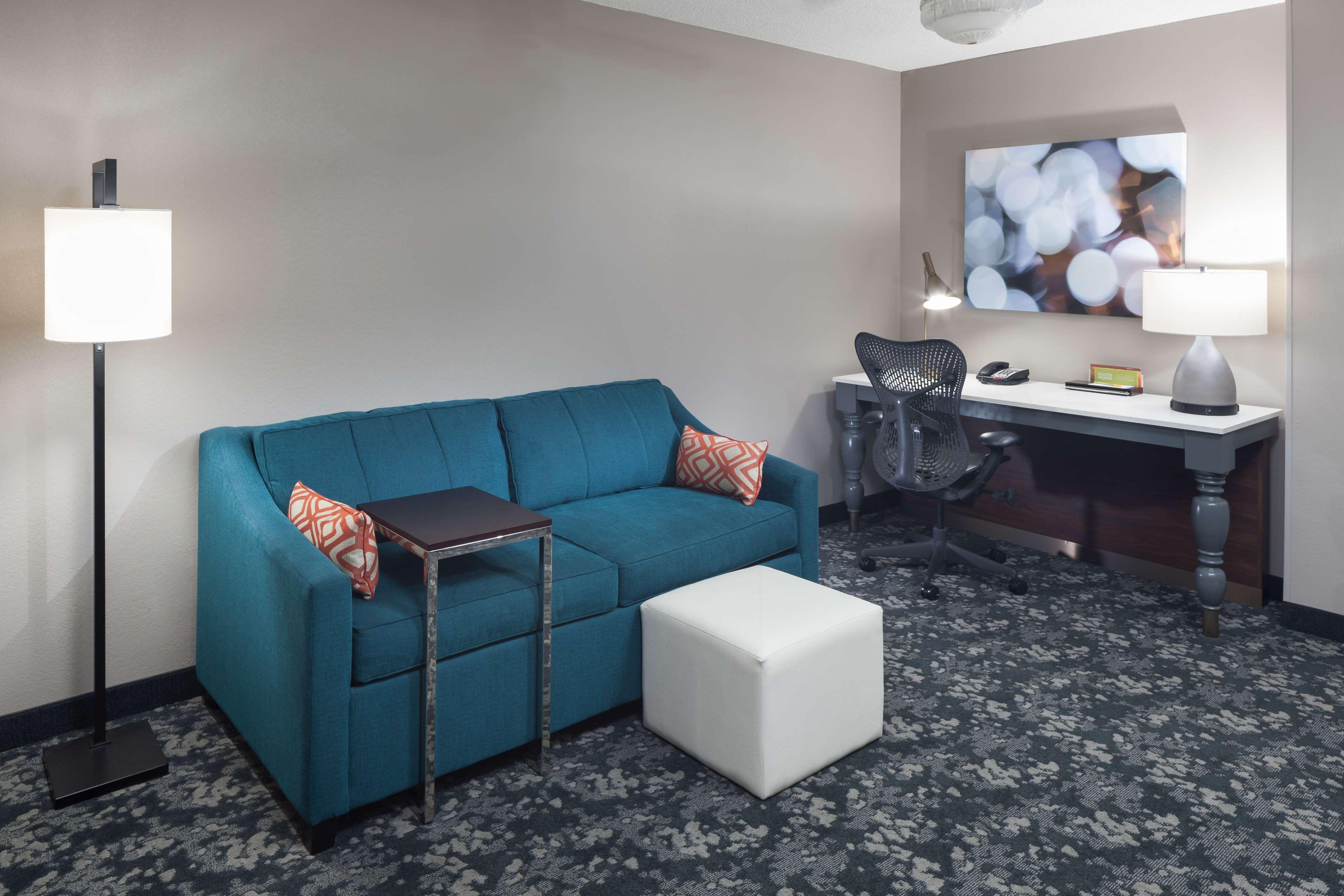Hilton Garden Vanderbilt 3*