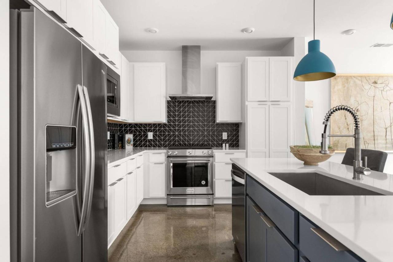 Myrtle One * Nashville