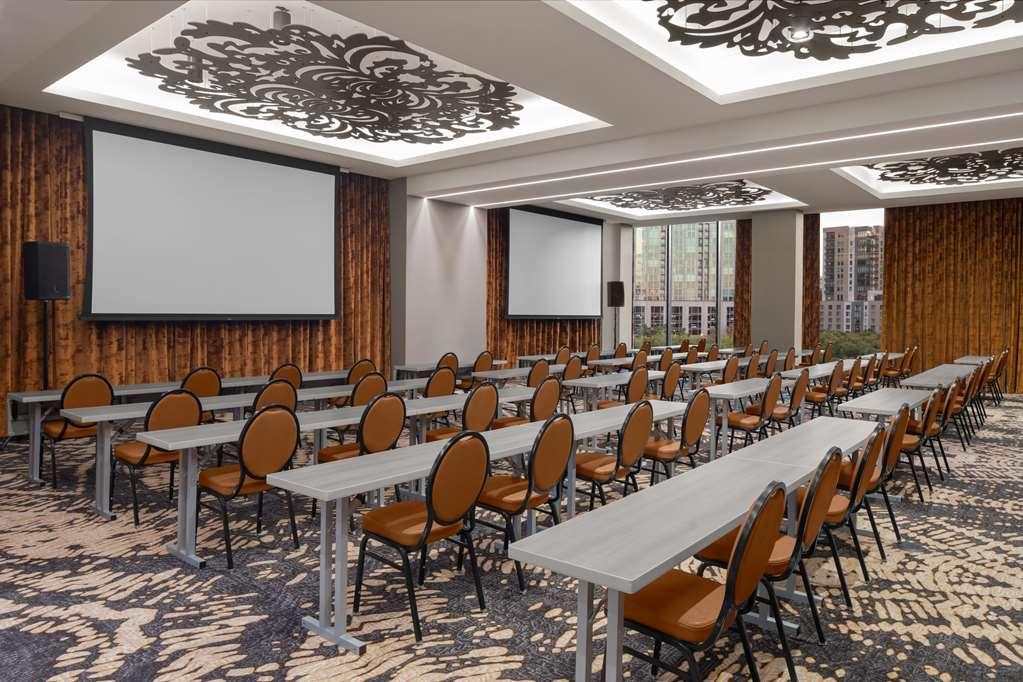 Fraye Curio Collection By Hilton * Nashville