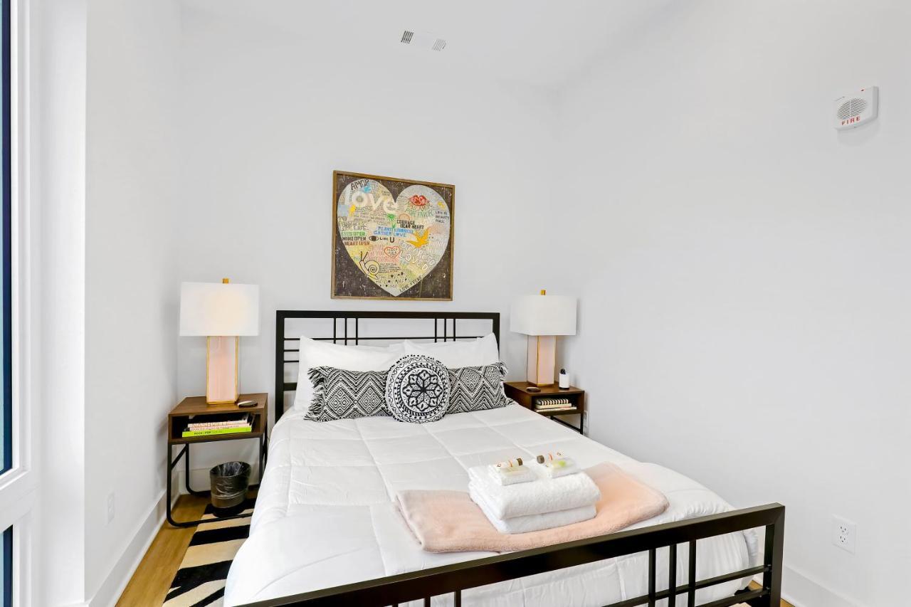 Jolene On Main 406 Apartment