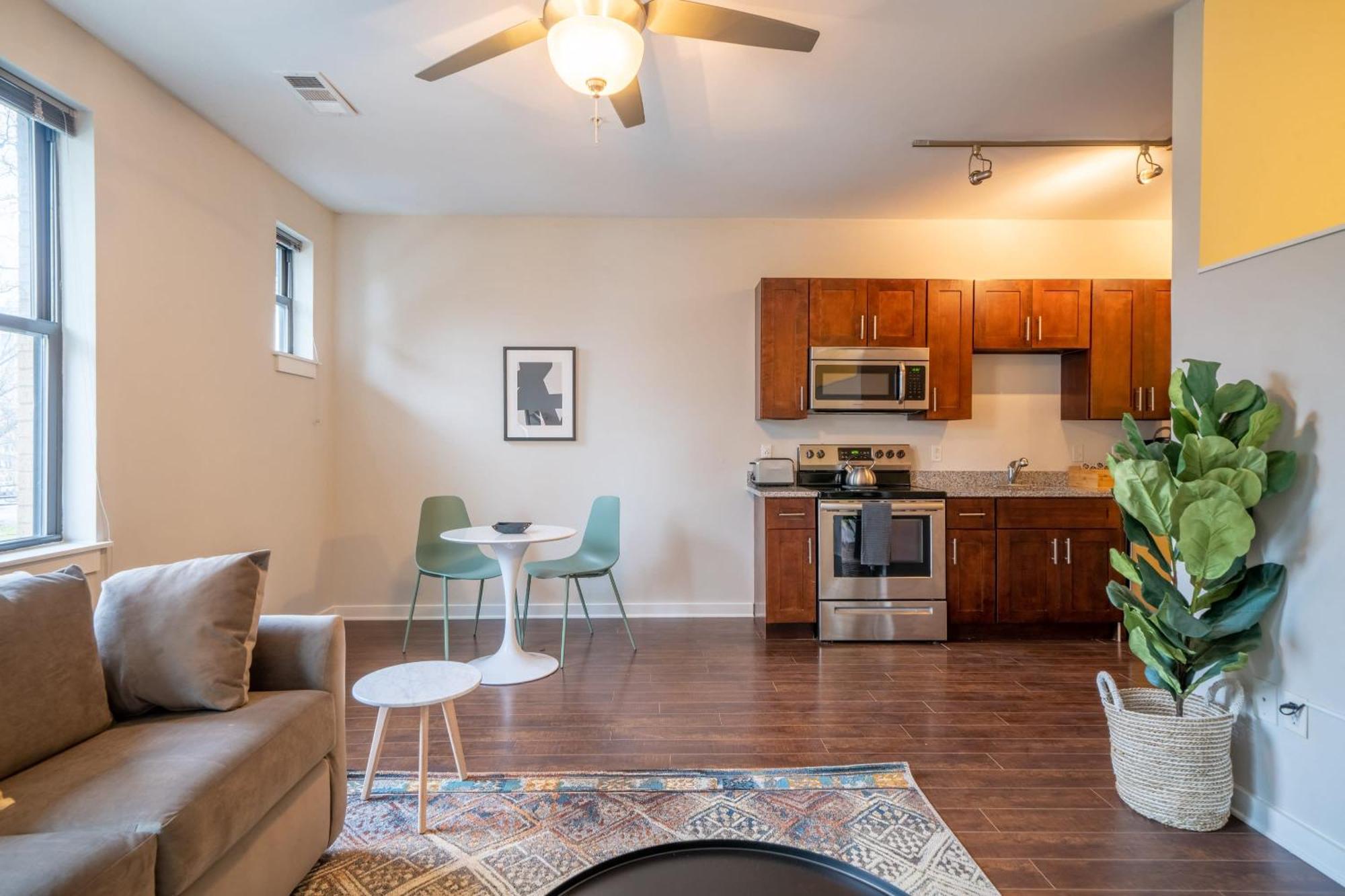 Cozysuites Musicrow Astonishing With Free Parking 23