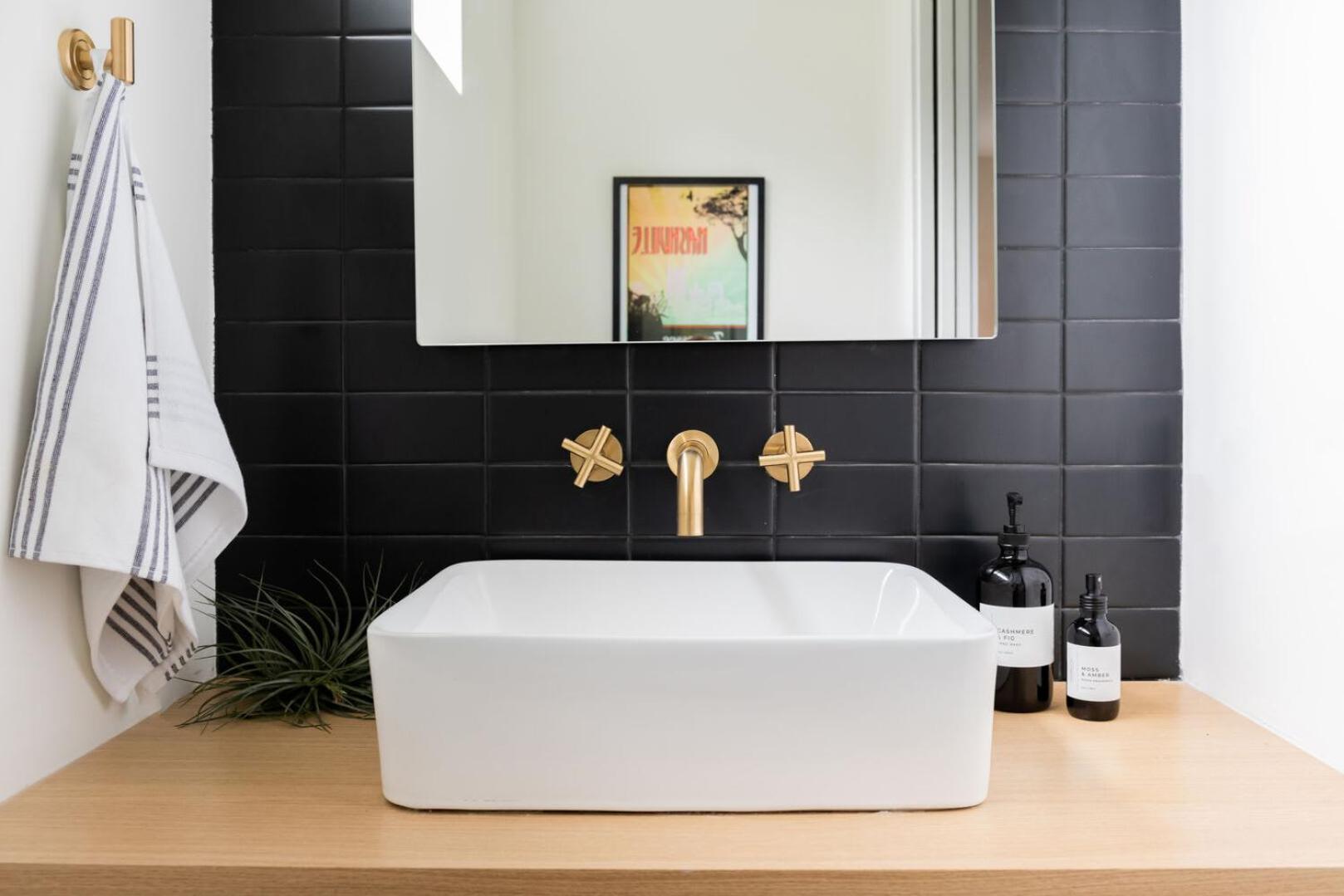Nash Chic Near Dt Rooftop Luxe Comfort *