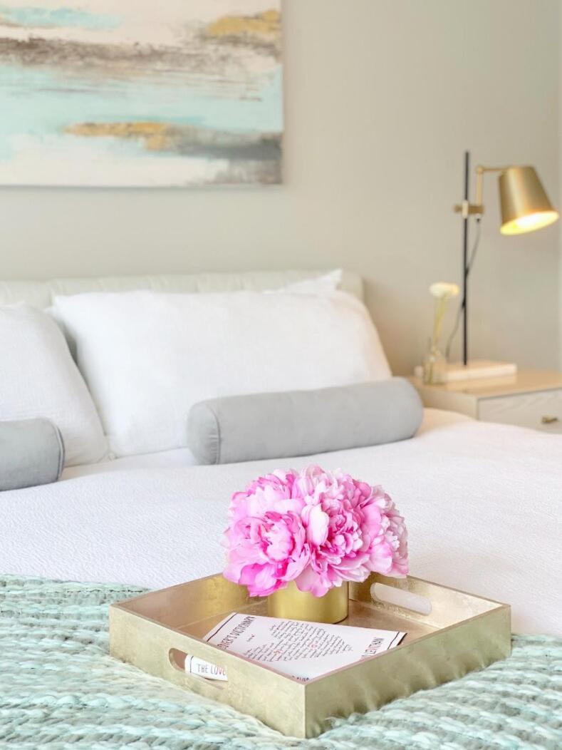 Downtown Luxury - 10 Beds & Free Parking *