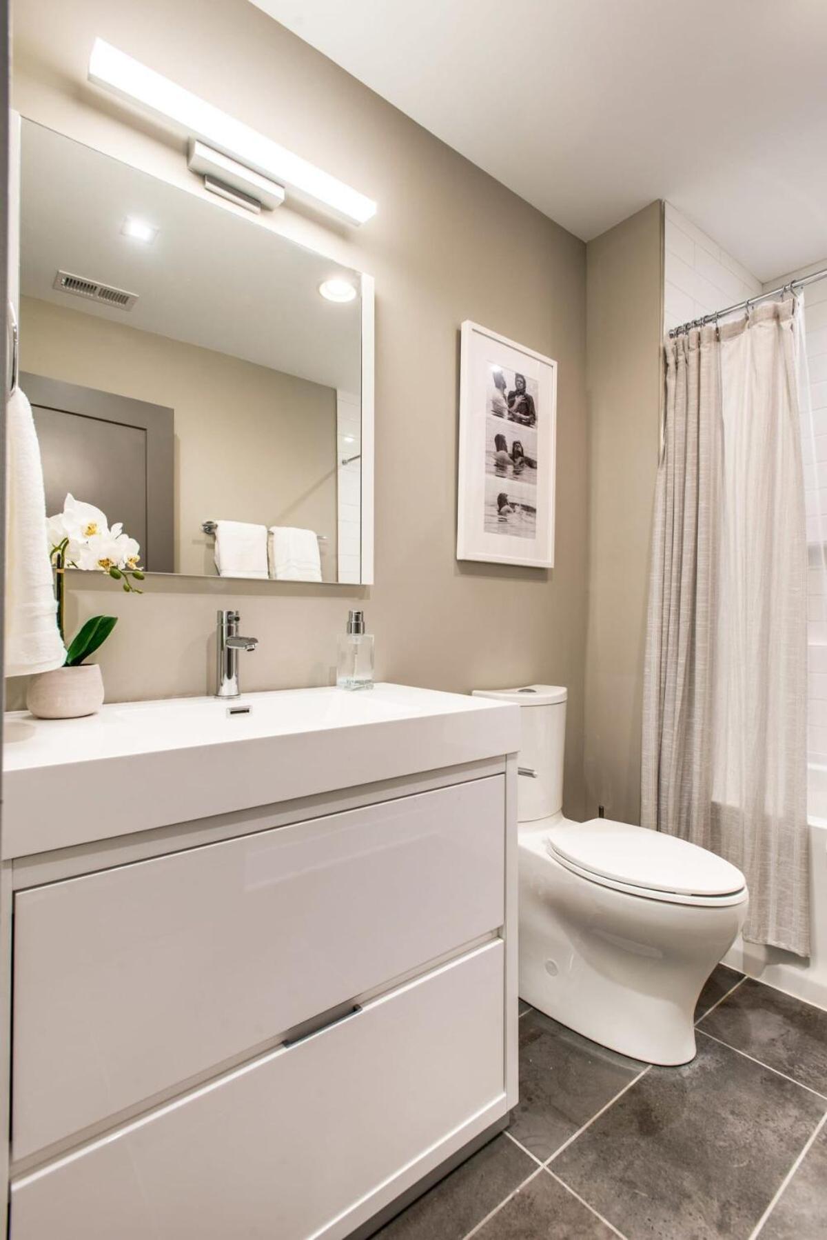 Holiday home Downtown Luxury - 10 Beds & Free Parking *