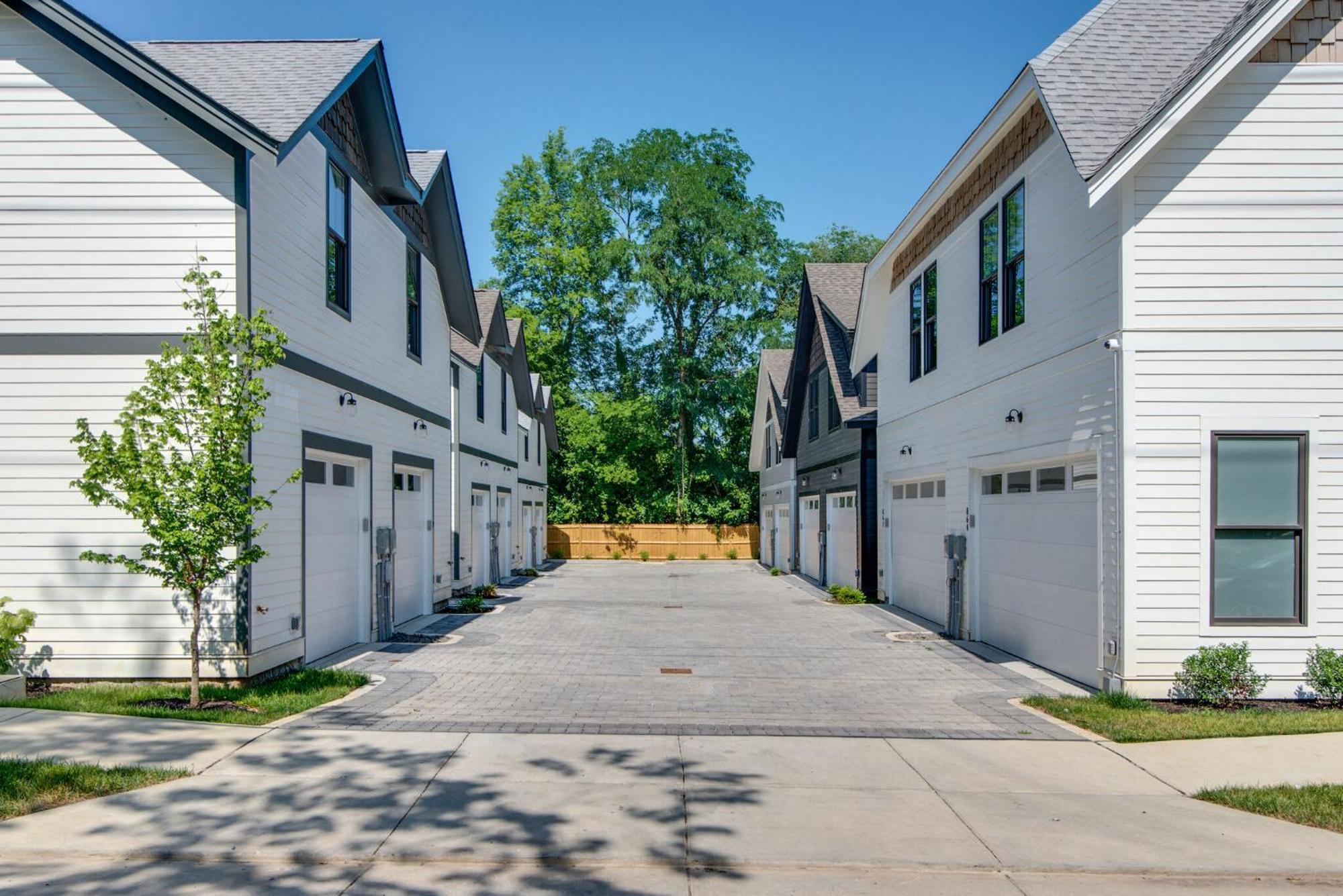 The Stratton- Sun-soaked, Bright & Breezy Retreat