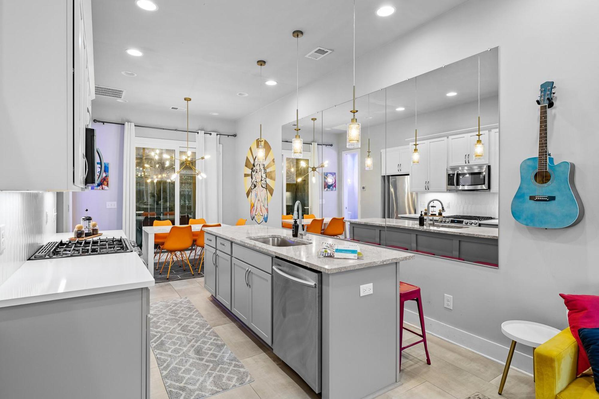 Stylish Heights Townhome * Nashville