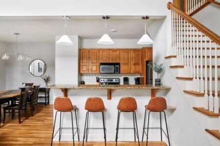 Chic Retreat Steps From Vanderbilt
