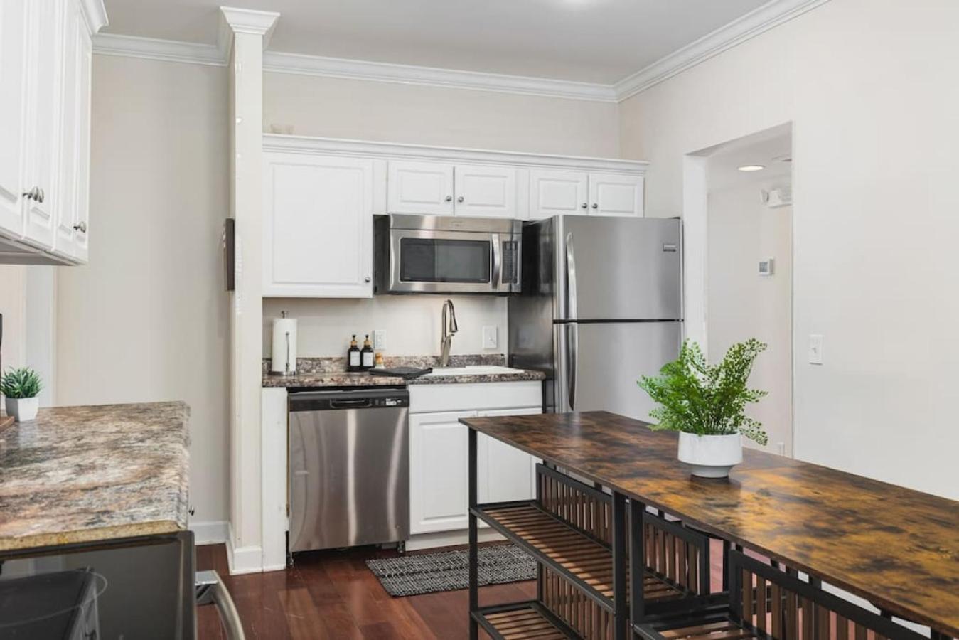 Apartment Platinum On Music Row Renovated And Near Downtown
