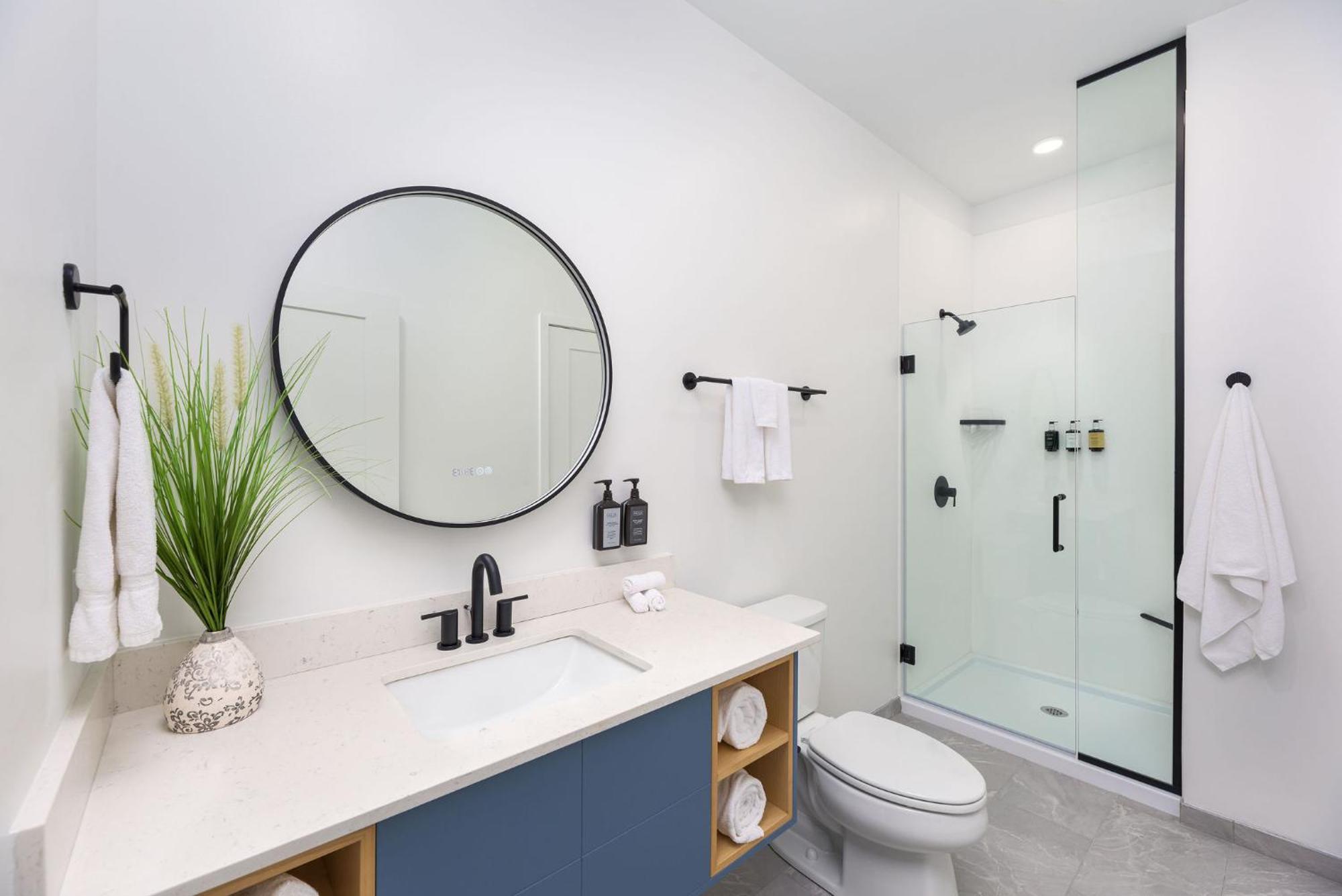 Motif Nashville's On Music Row 4*