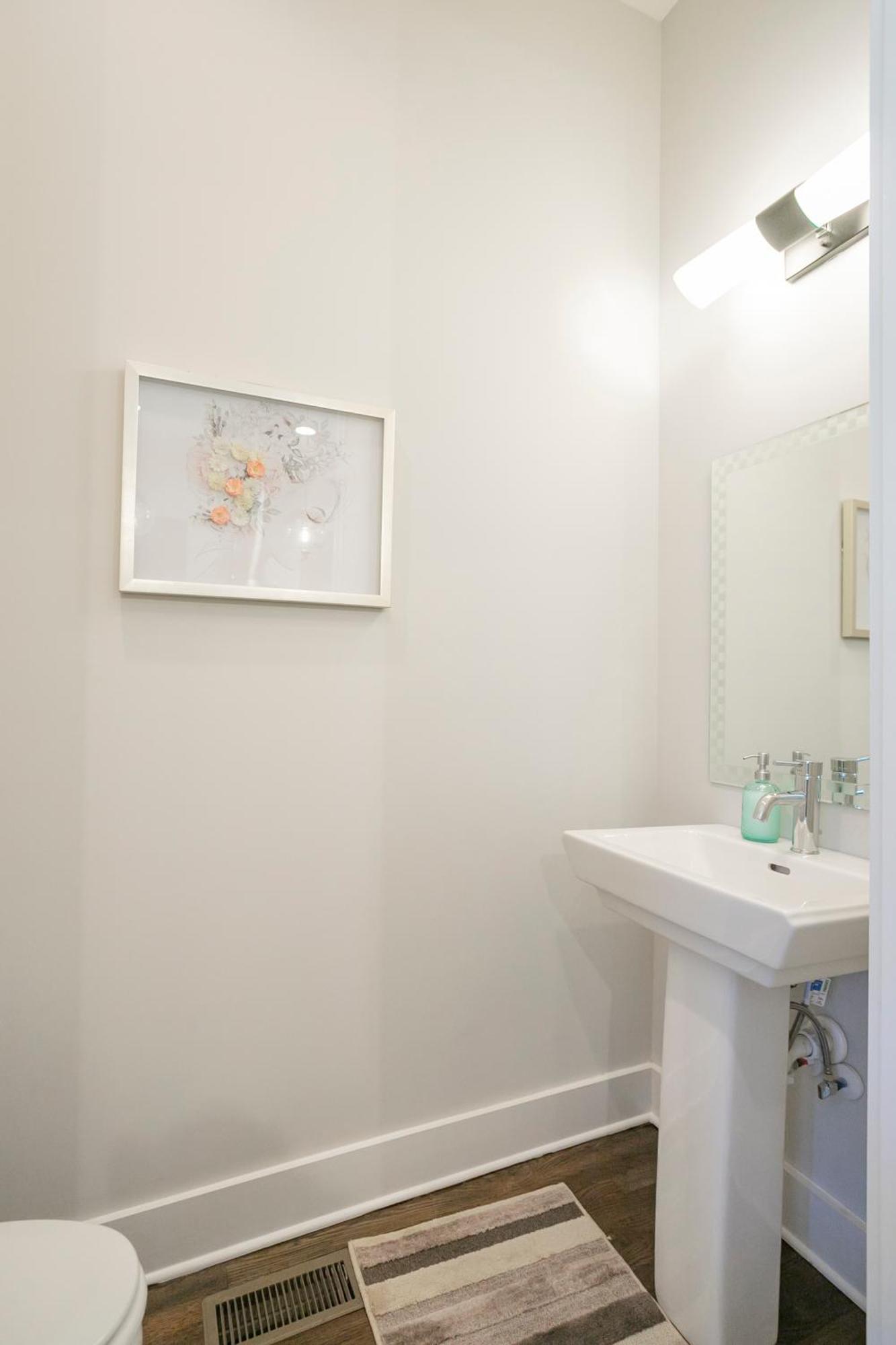 Luxury Townhome Skyline Views Mins To Dt Holiday home Nashville