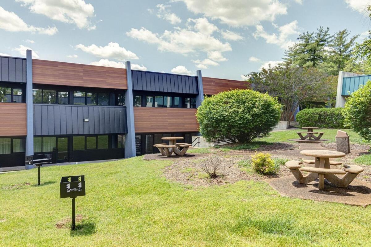 With 2 Queen Beds 7 Mins To Dt * Nashville