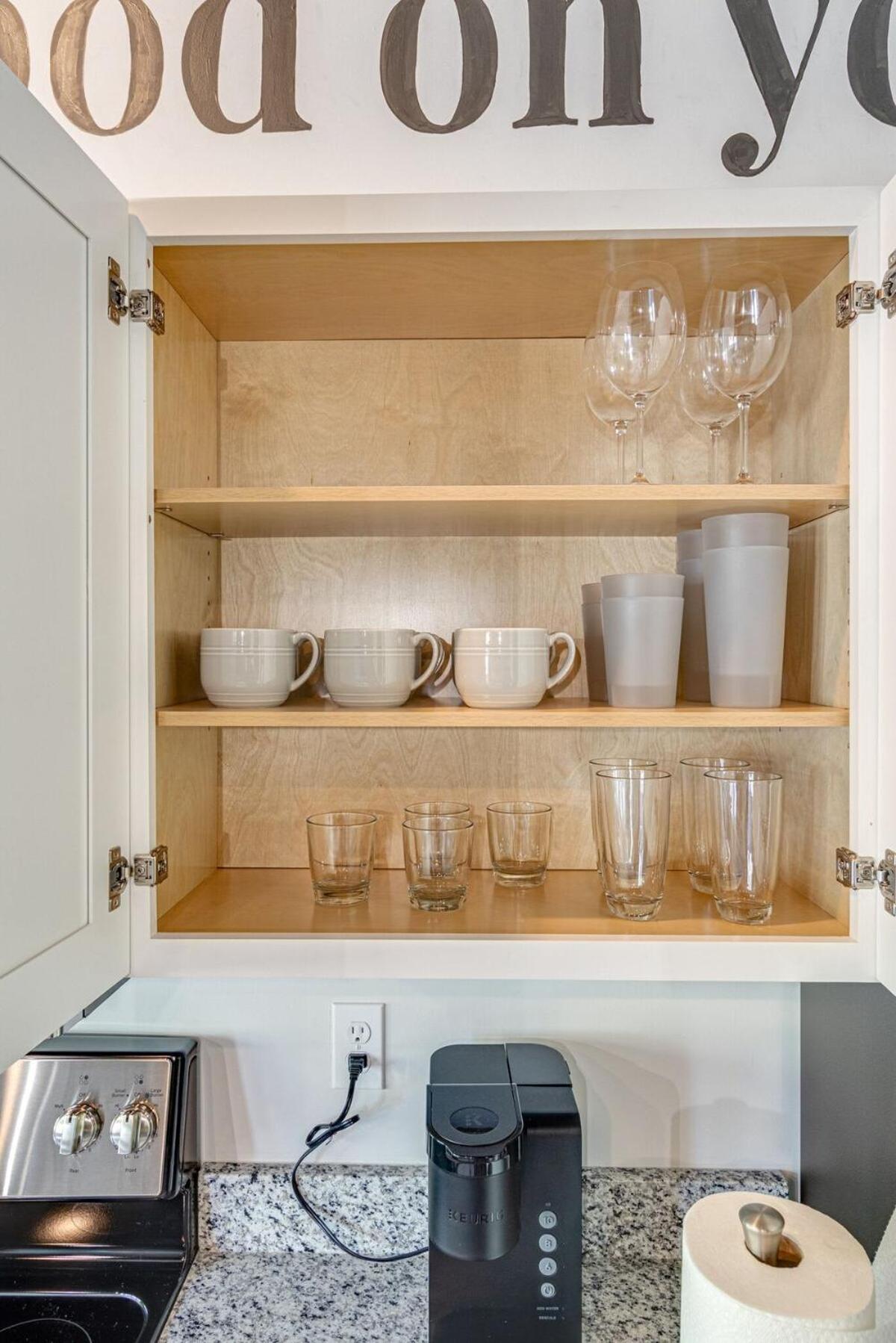 With 2 Queen Beds 7 Mins To Dt Apartment Nashville