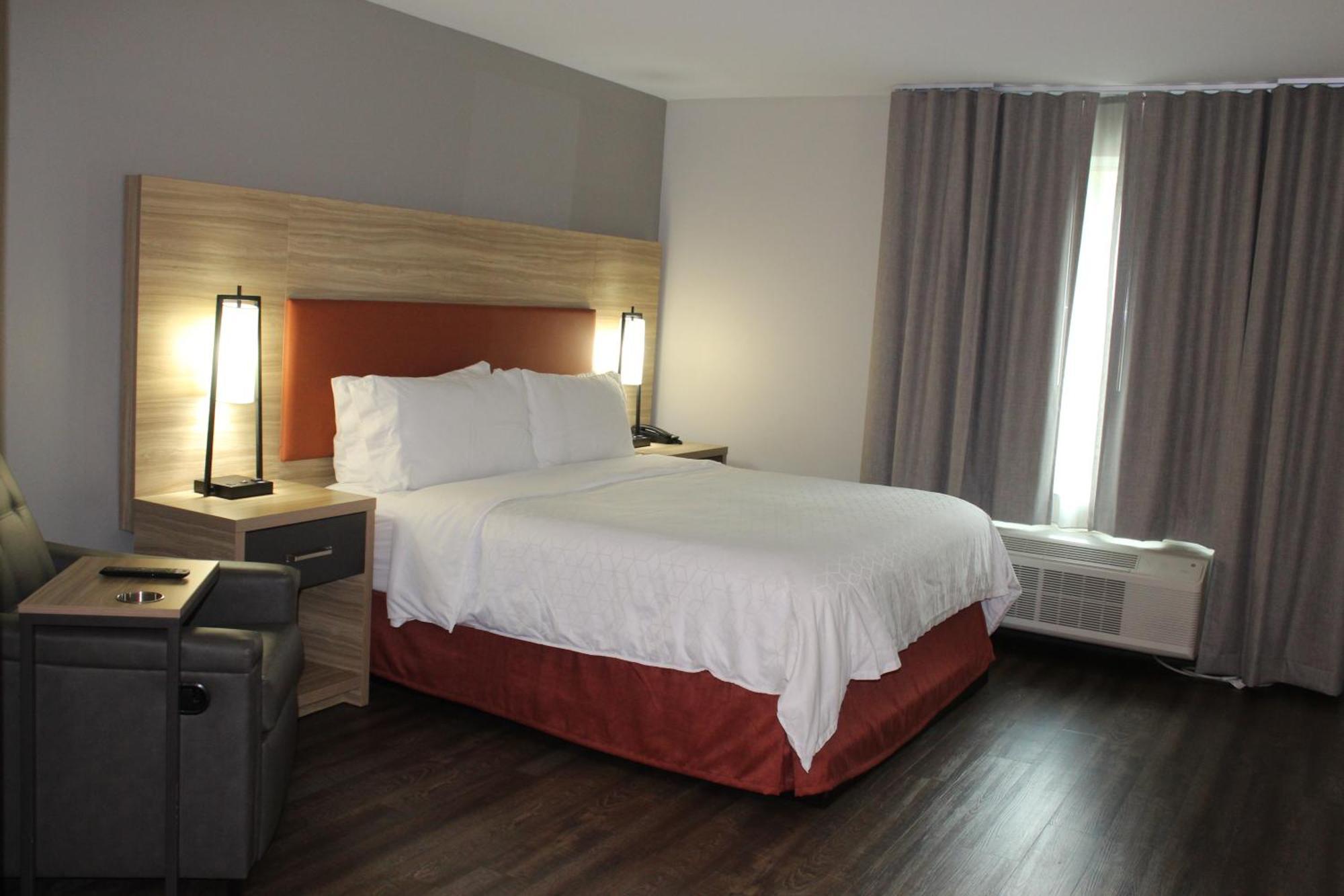 Candlewood - South By Ihg Hotel 3*