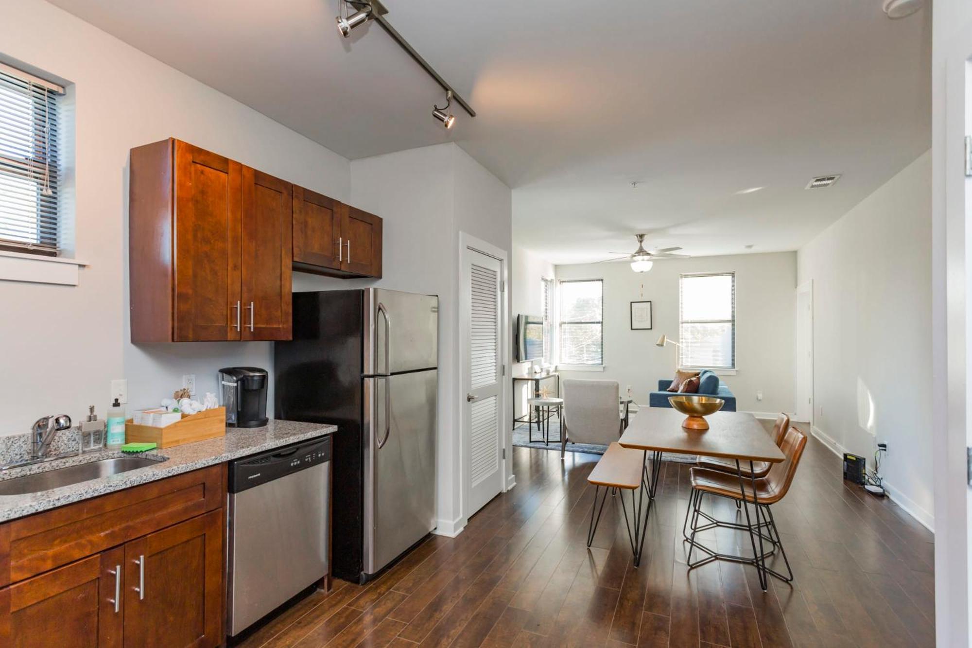 Cozysuites Music Row Stylish 2br-free Parking 14 * Nashville