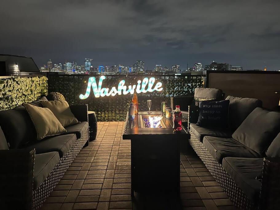 New And Luxurious By Downtown With Rooftop Deck!
