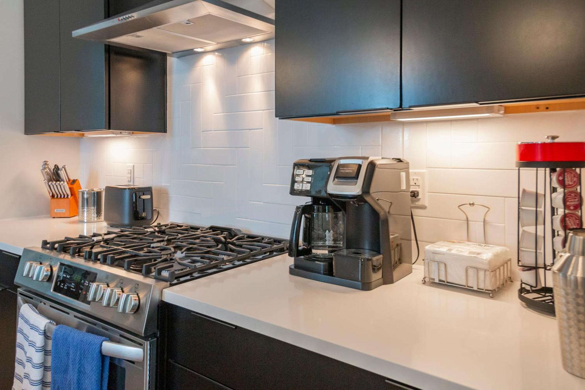 Holiday home Luxury Townhome Skyline Views Mins To Dt *