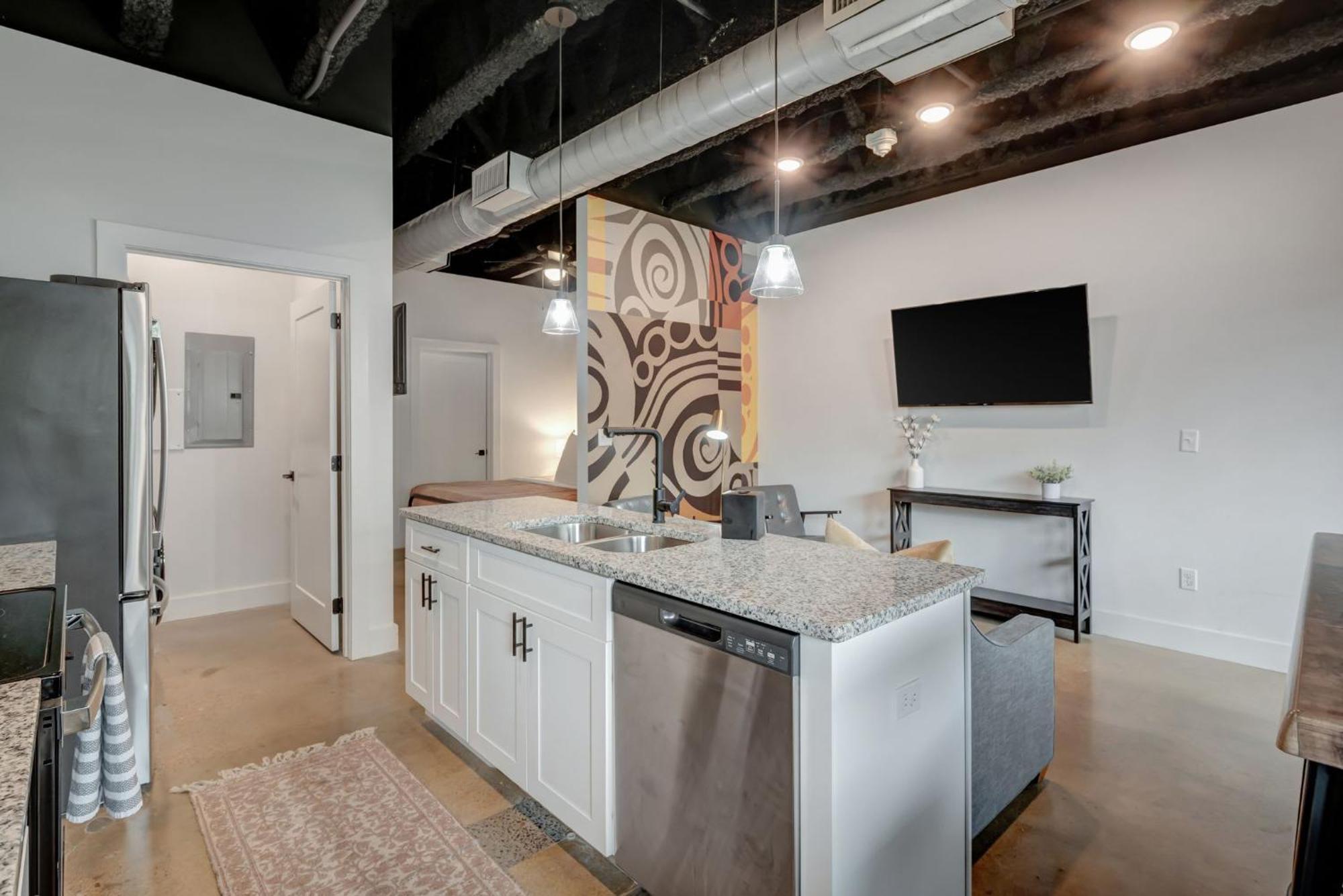 New With 2 Beds 7 Mins To Dt Nashville