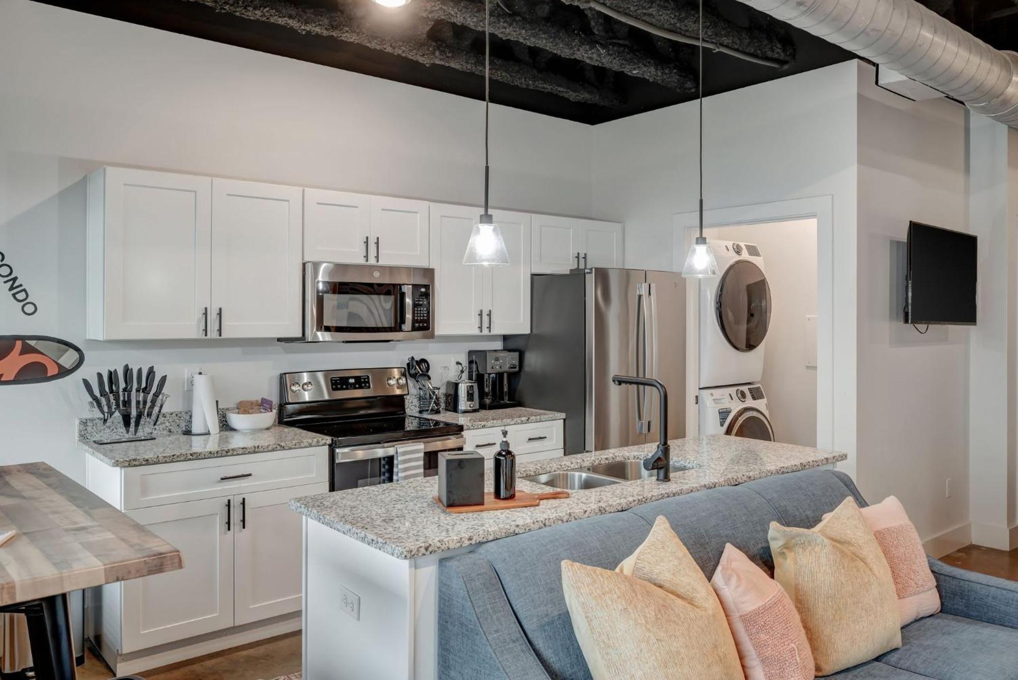 Apartment New With 2 Beds 7 Mins To Dt *