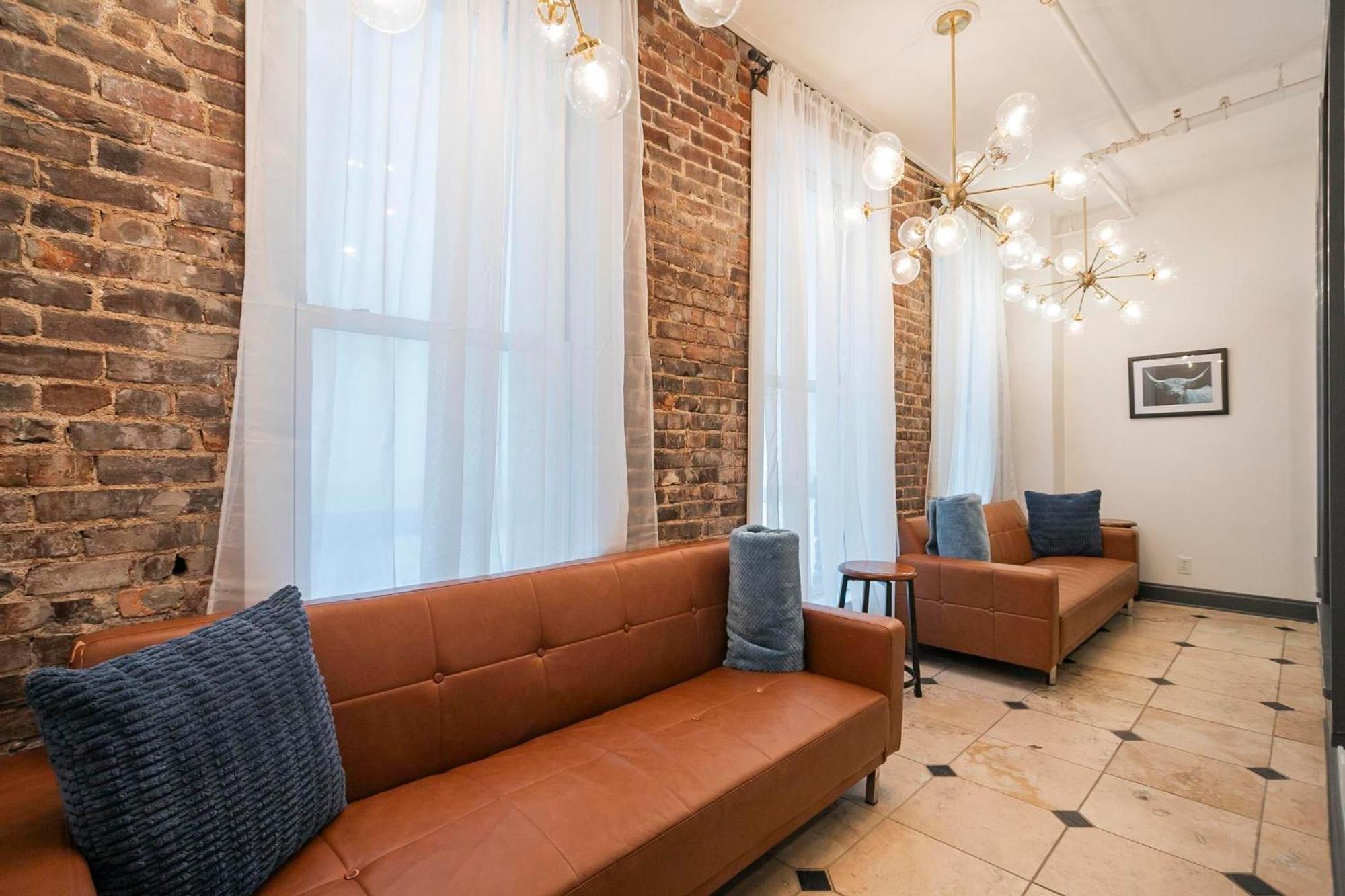 Apartment Spacious Penthouse On The Broadway Strip Nashville
