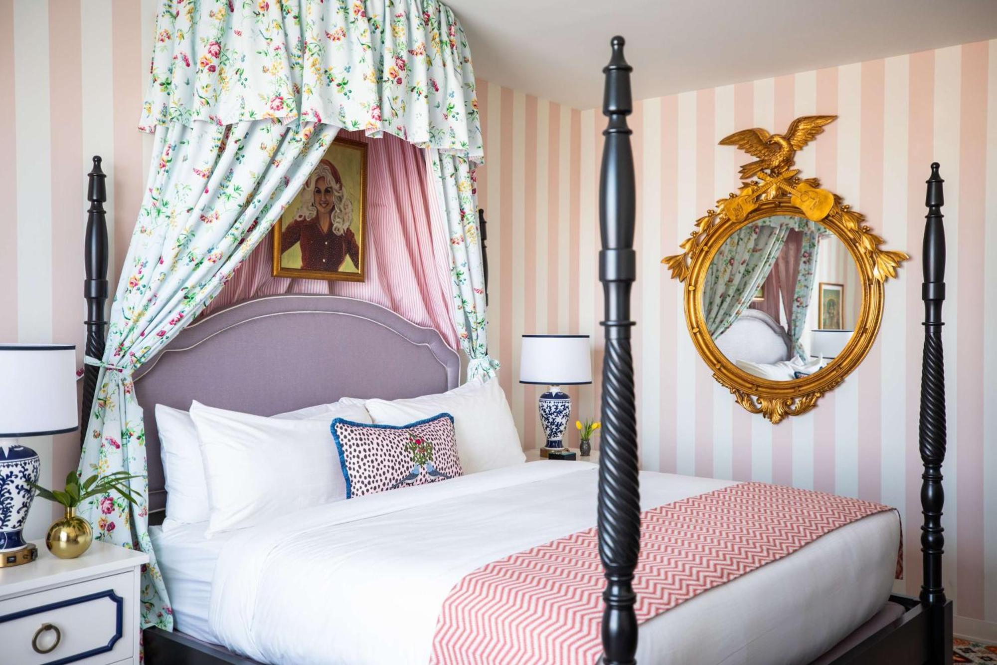 Hotel Graduate By Hilton