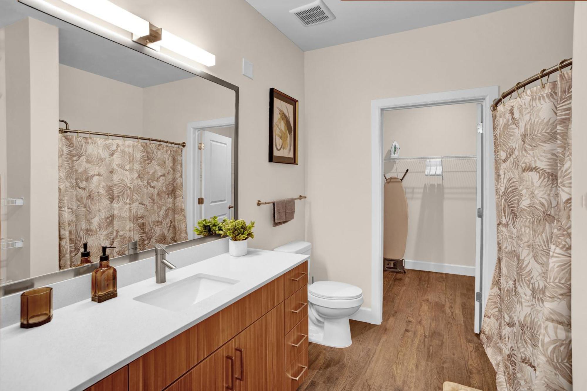 Chateau De Capri W Pool Gym Free Parking * Nashville