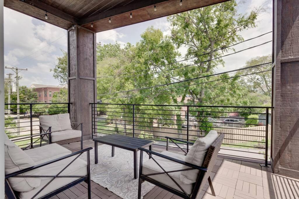 Spacious 2bd-close To Everything *