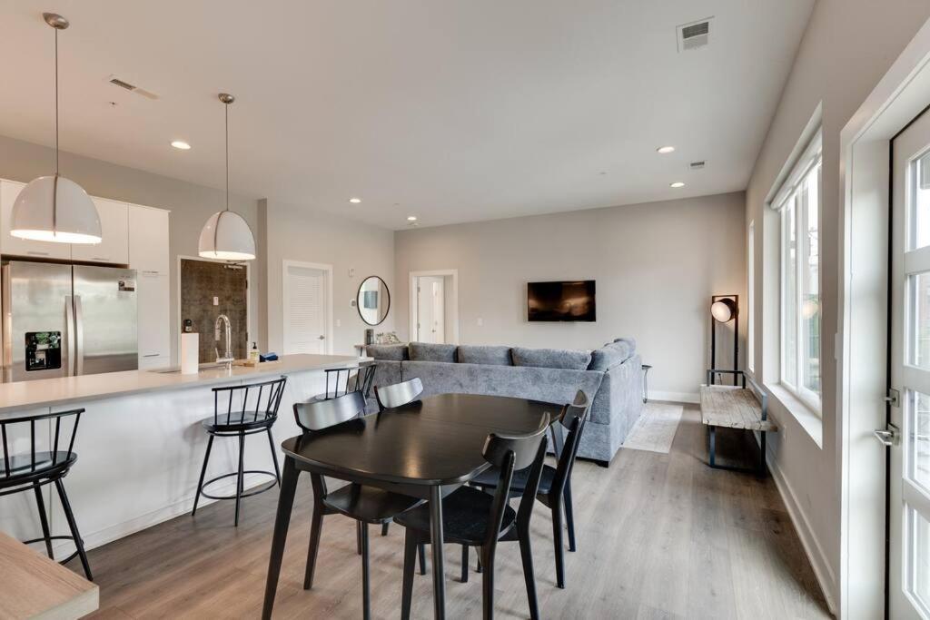 Spacious 2bd-close To Everything
