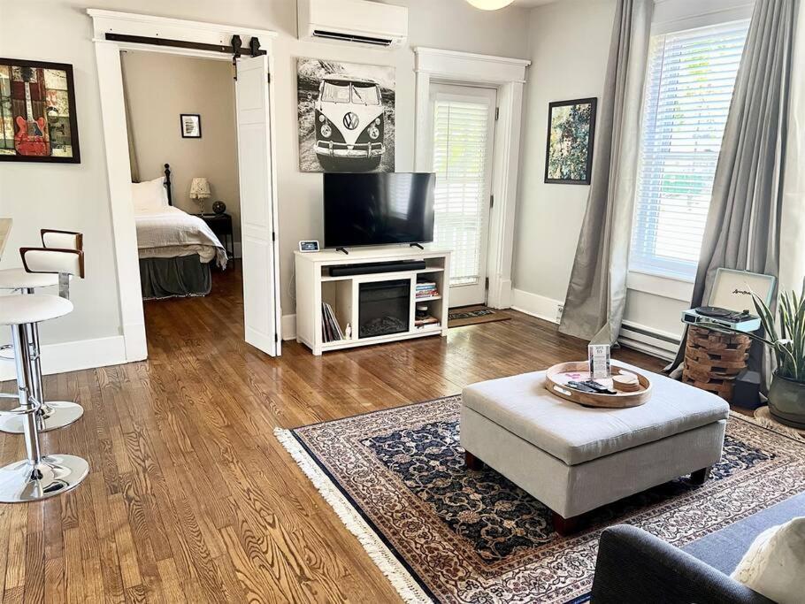 Belmont 2mi Broadway * Nashville