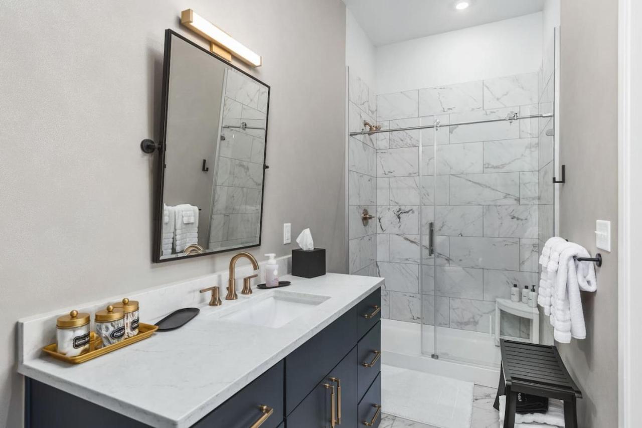 Apartment Upscale Music Row Corner Unit With Patio Rooftop With View And Gym *