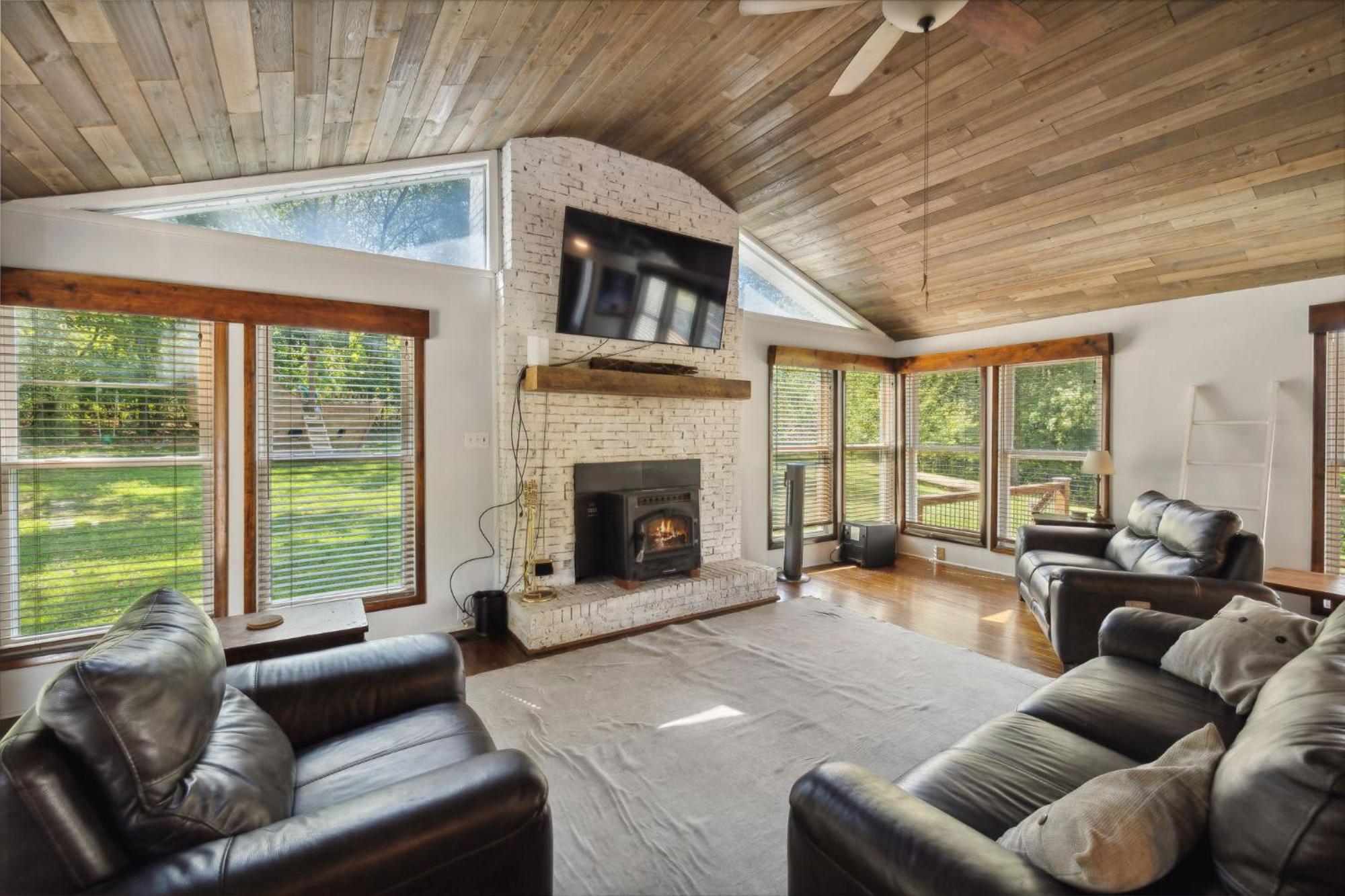 Huge Family Wildlife Retreat Close To The Holiday home Nashville