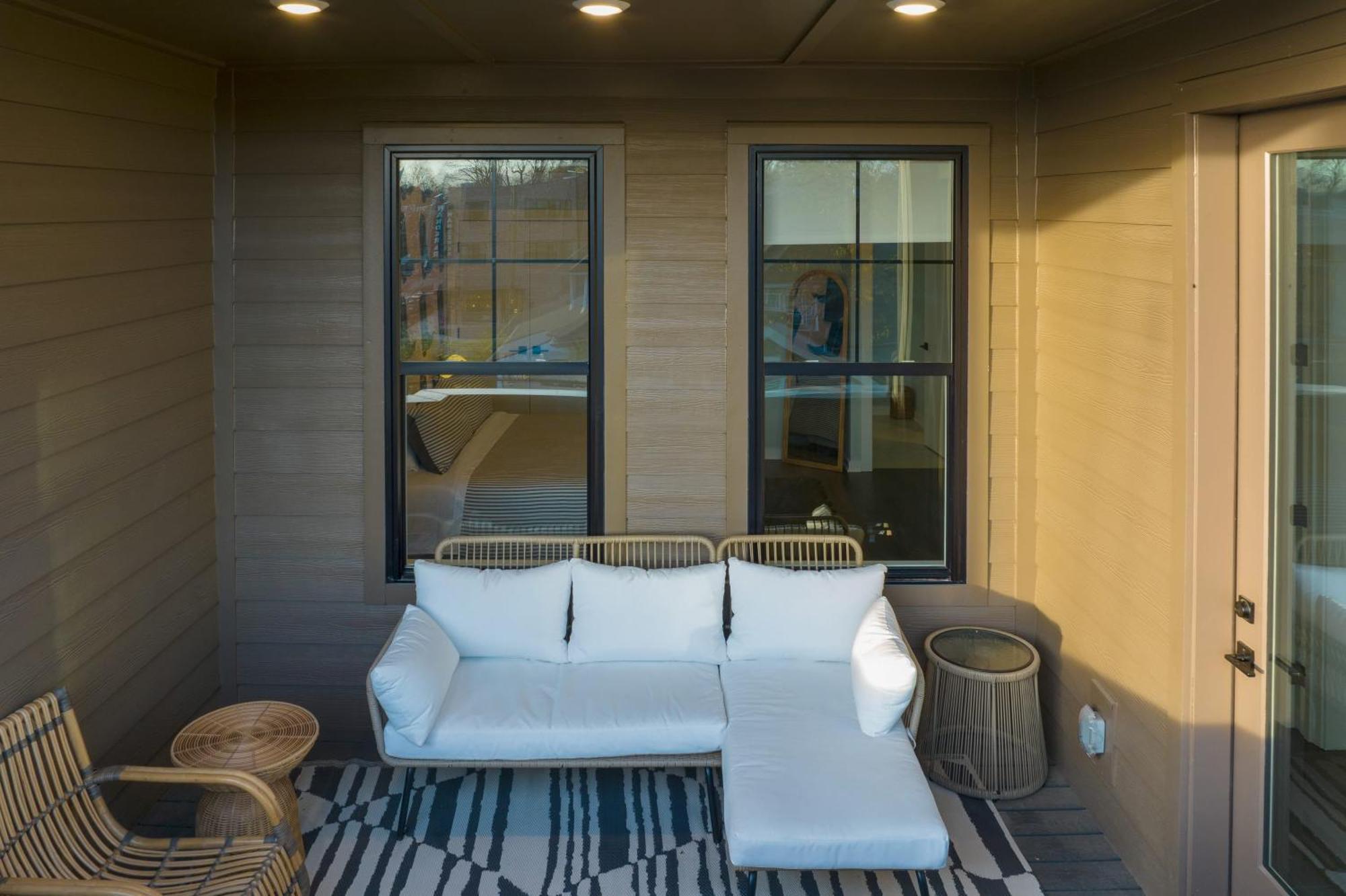 Holiday home 98 Degrees By Avantstay Covered Balcony Lounge Newly Built 4bdr *