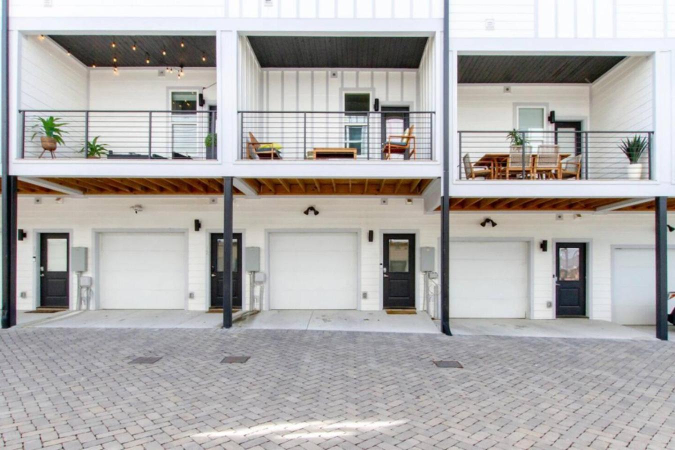 Urban Living- Rooftop Hangout- Hillsboro Village Nashville