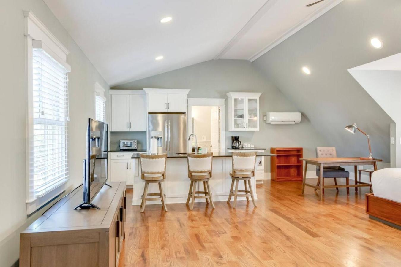 Apartment West End Luxury 30 Day Nashville