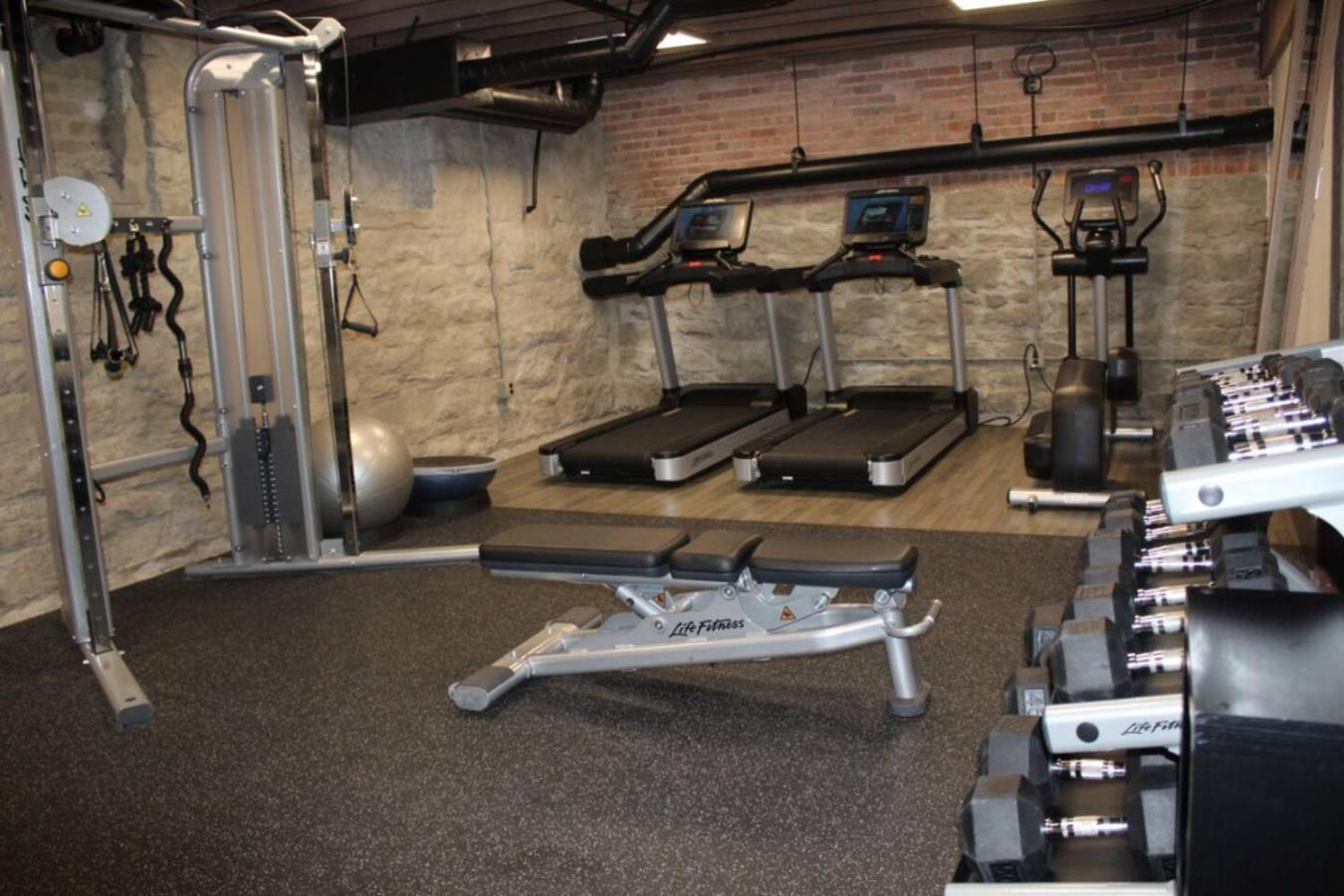 Amazing Amenities And Location - 1 Bedroom