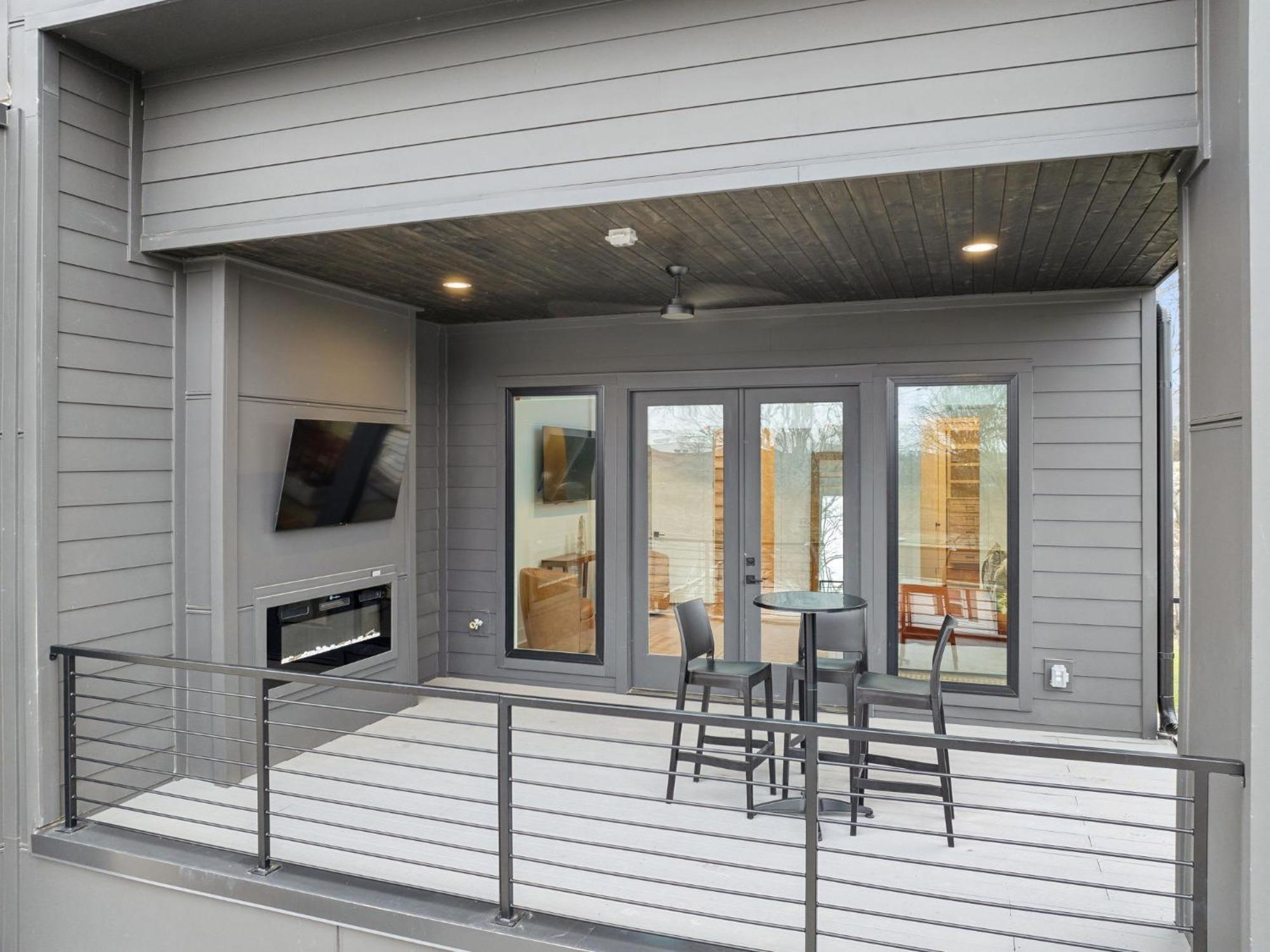 Holiday home Upscale Multi-level Rooftop & Game Fun