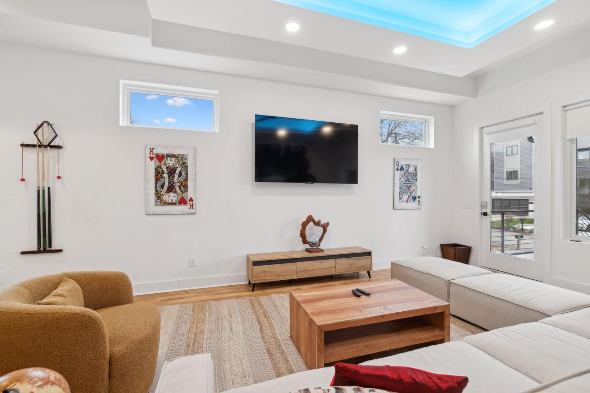 Holiday home Sleek Multi-level Rooftop Views & Pool Table *