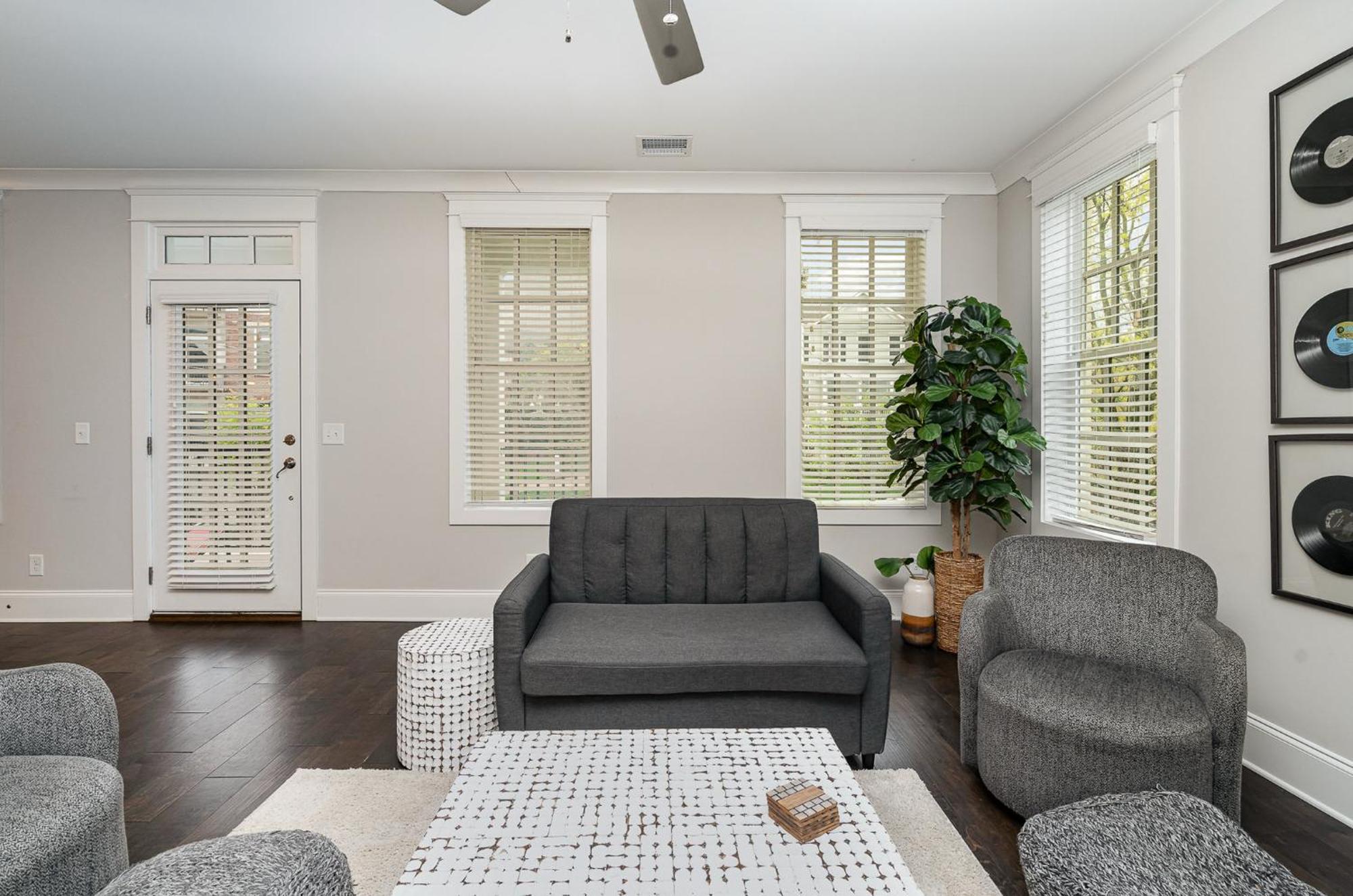 Belwood Duo-2 Units-across Parthenon-mins Broadway Nashville