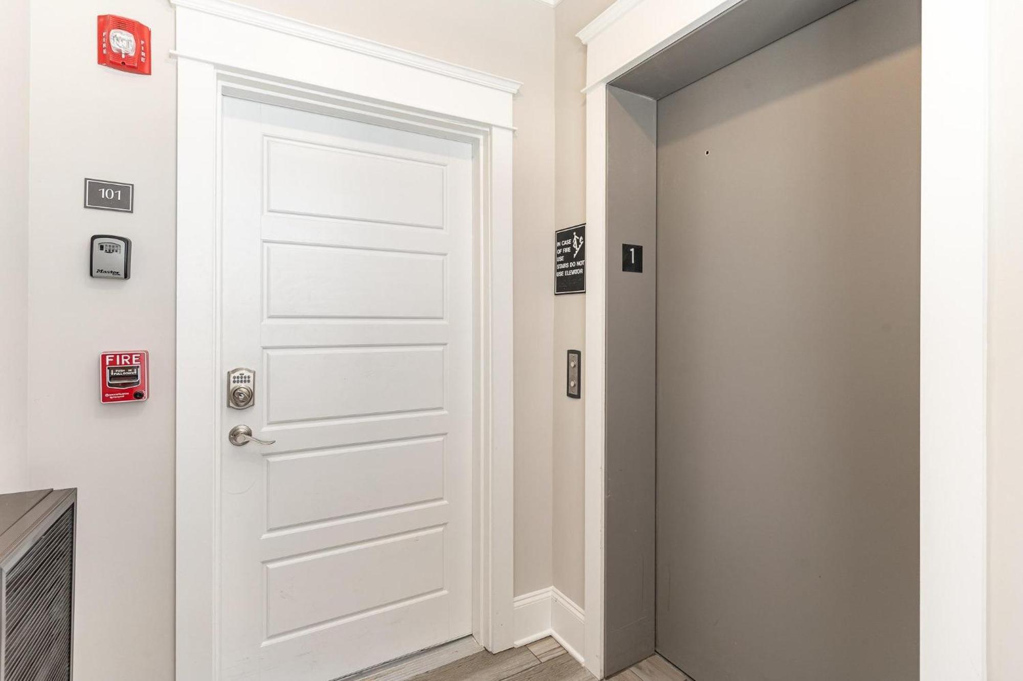 Belwood Duo-2 Units-across Parthenon-mins Broadway * Nashville
