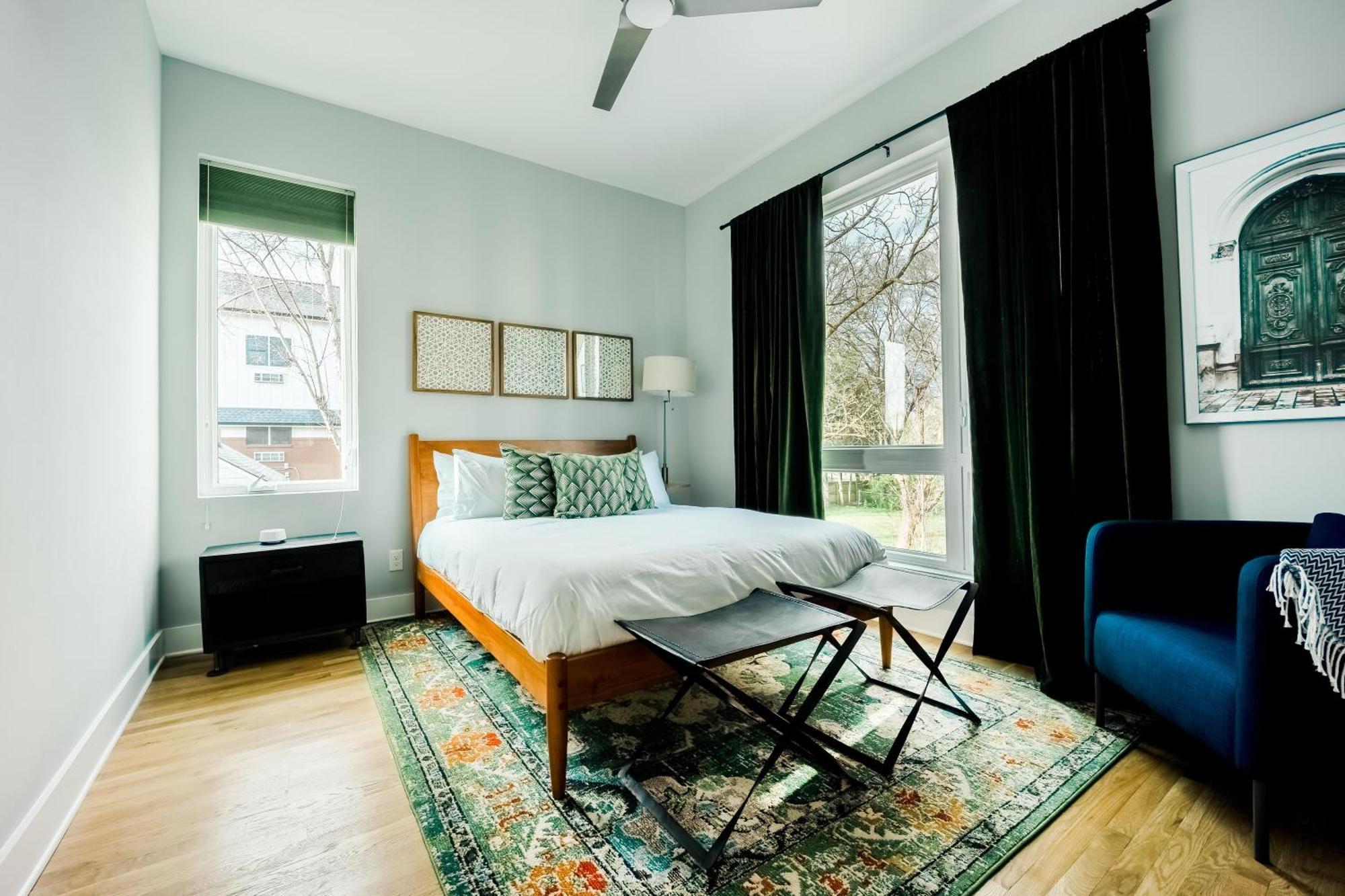 Tropics - Rooftop Deck - East *