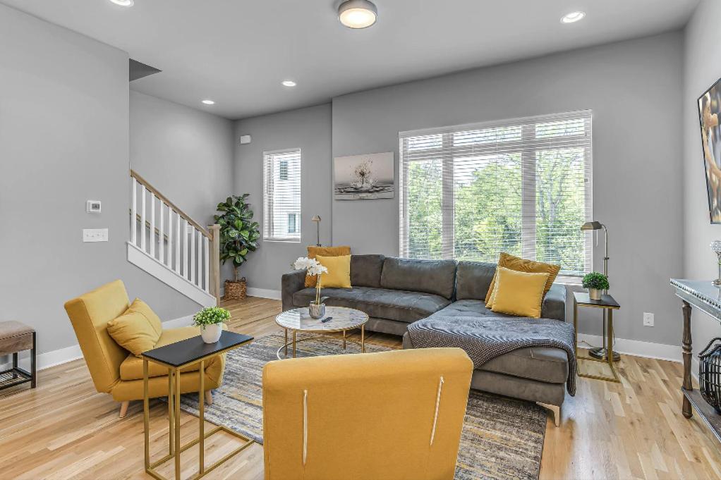 Holiday home Nest - Rooftop Patio - Mins To Broadway Nashville