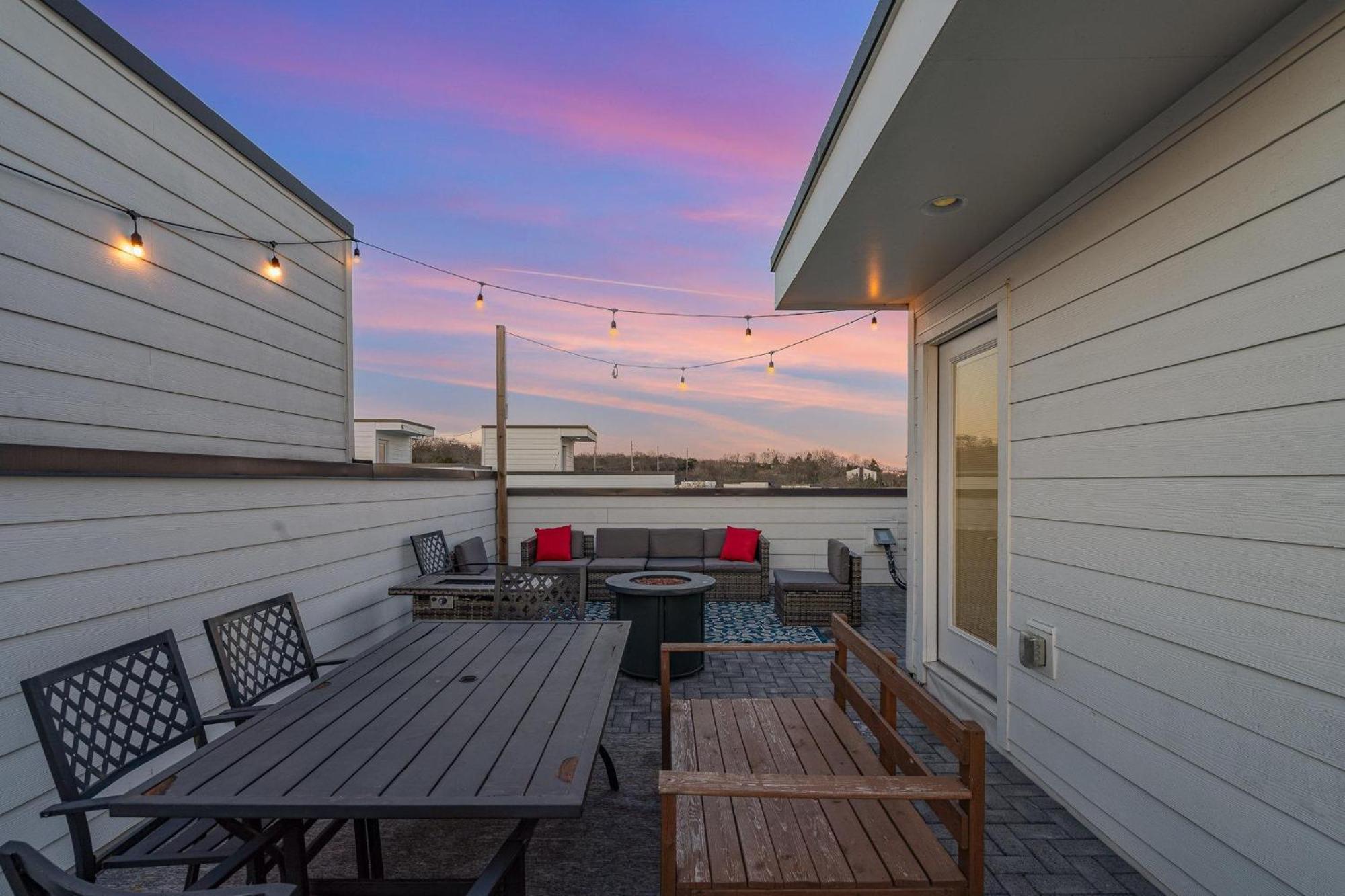 Nest - Rooftop Patio - Mins To Broadway Holiday home Nashville