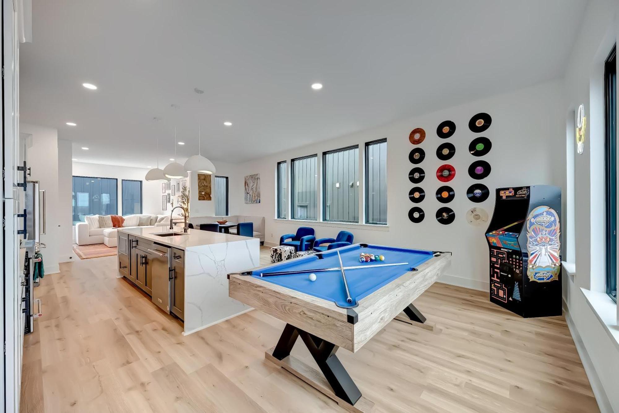 Twin Homes Rooftop Deck Hot Tub Outdoor Kitchen Holiday home Nashville