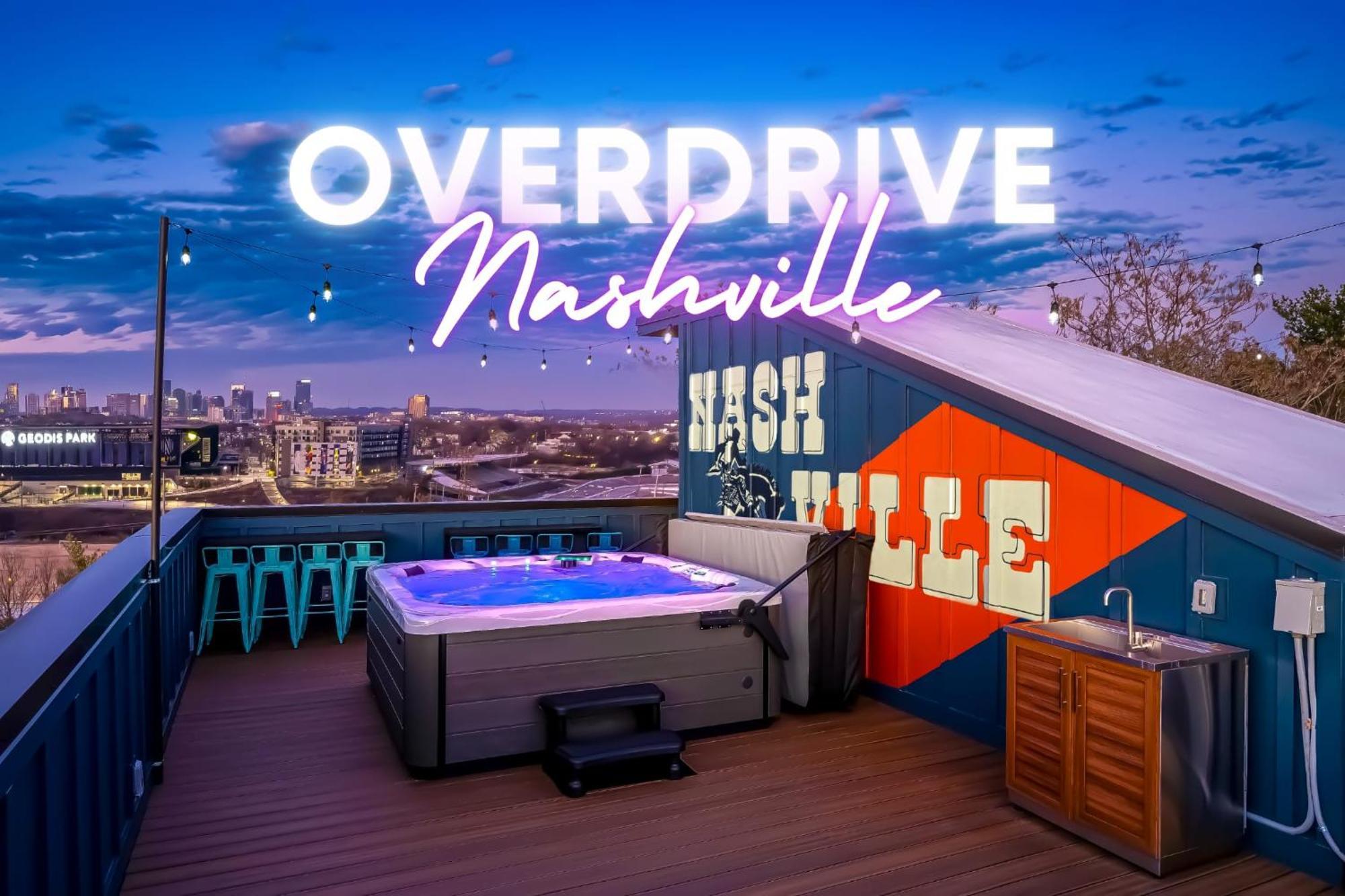 Holiday home Rooftop Deck Hot Tub & Game In Nashville