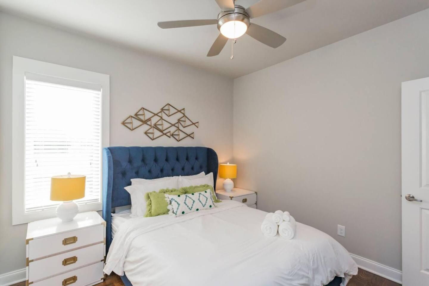 Spacious By Geodis Park 23 Mi To Broadway!