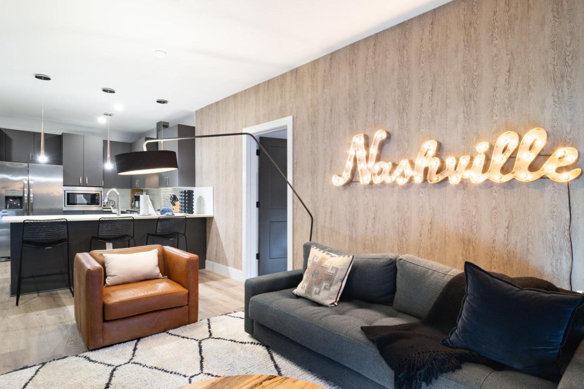 Holiday home Sleeps 24 4 Modern Midtown W Gym Pool Walkable To Shops Eats *