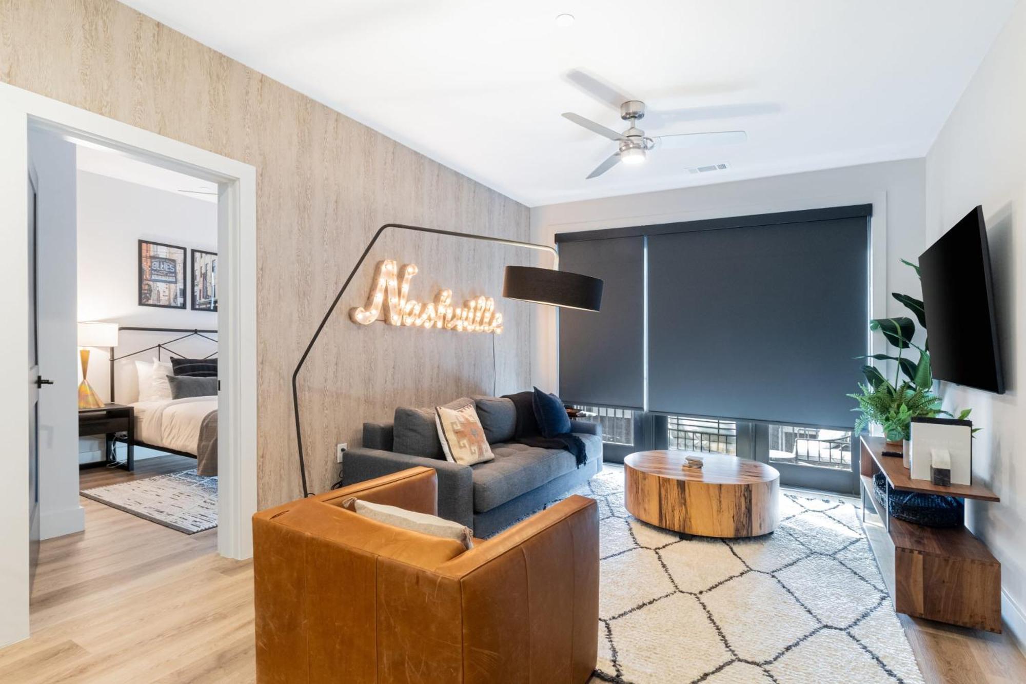 Sleeps 24 4 Modern Midtown W Gym Pool Walkable To Shops Eats Nashville