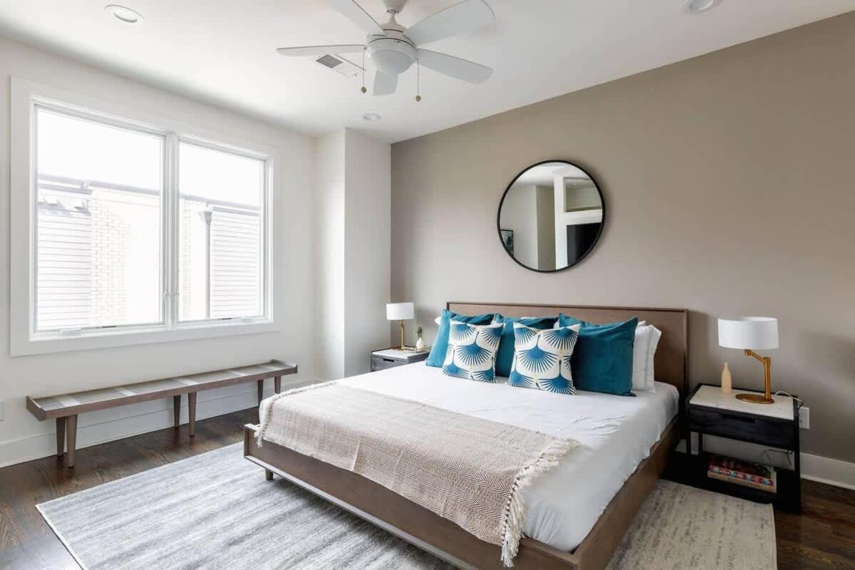 West End Oasis'- 2 Side By Side Homes - Patios Holiday home Nashville